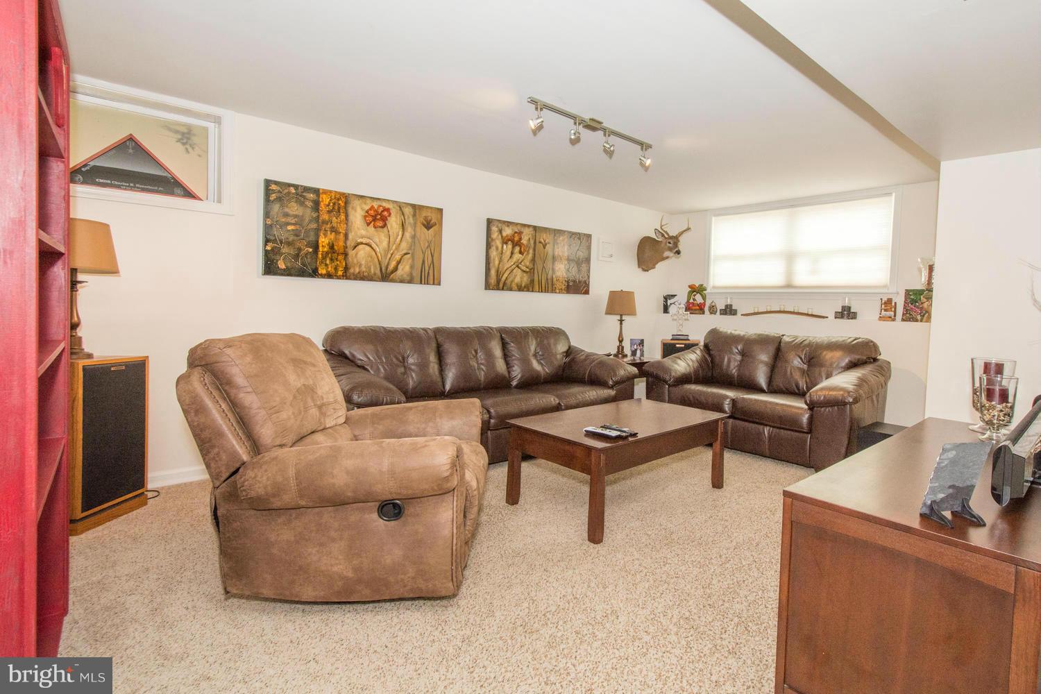 FOREST GREEN - Residential