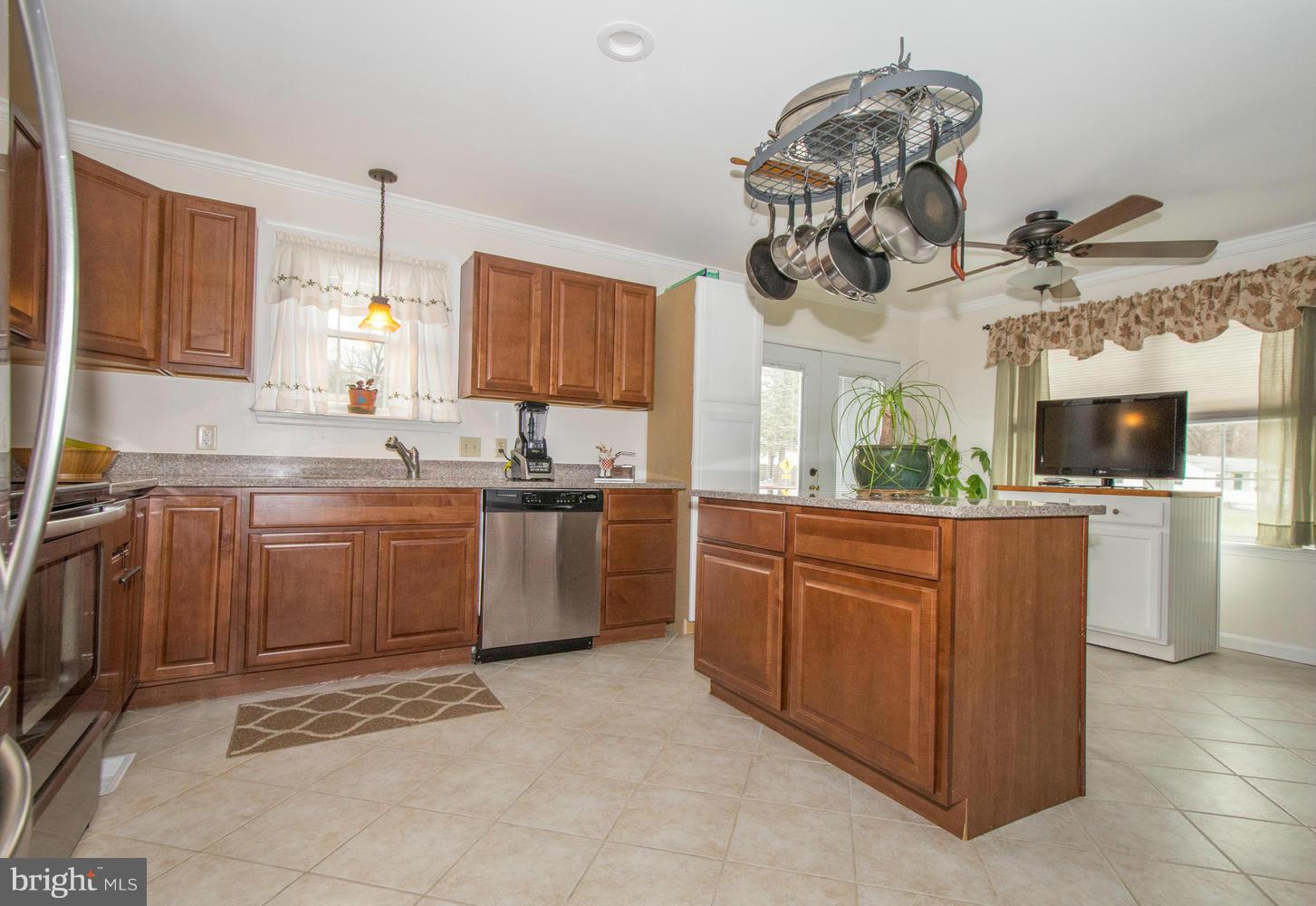 FOREST GREEN - Residential