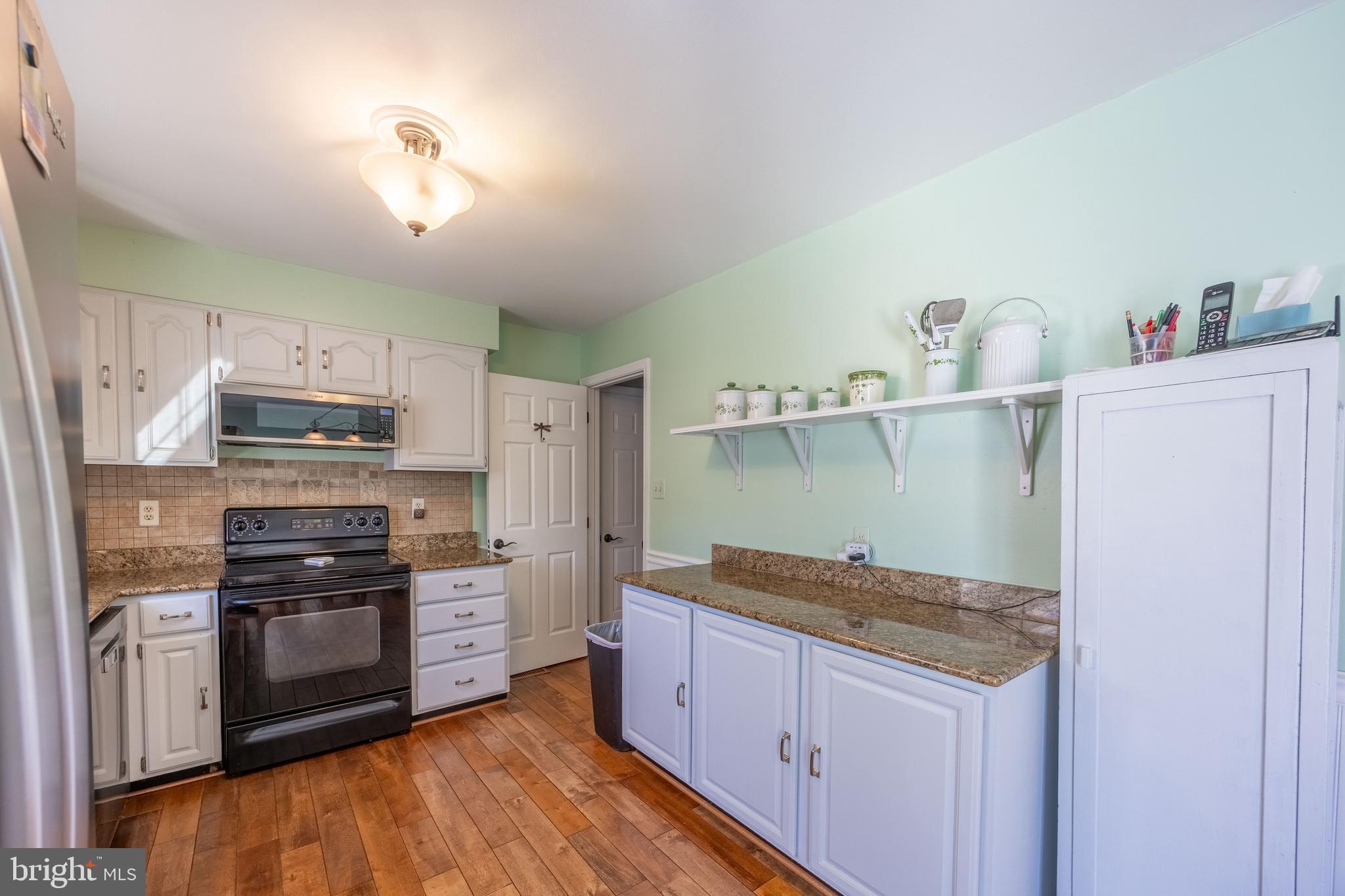 ROYAL EXCHANGE - Residential