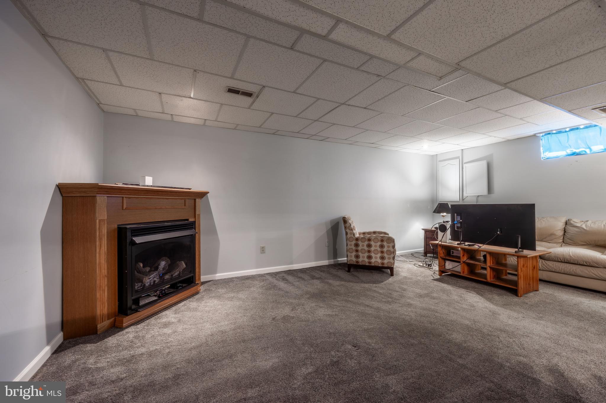 ROYAL EXCHANGE - Residential