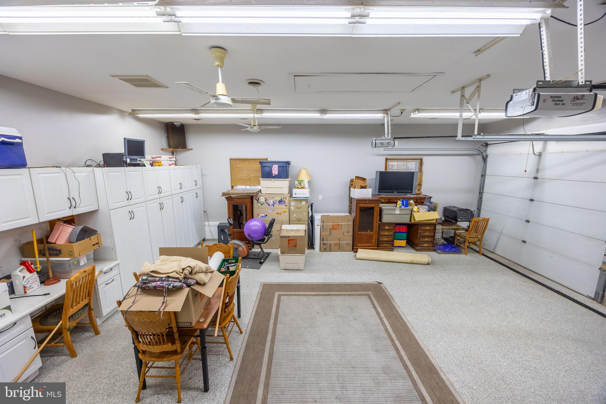 ROYAL EXCHANGE - Residential