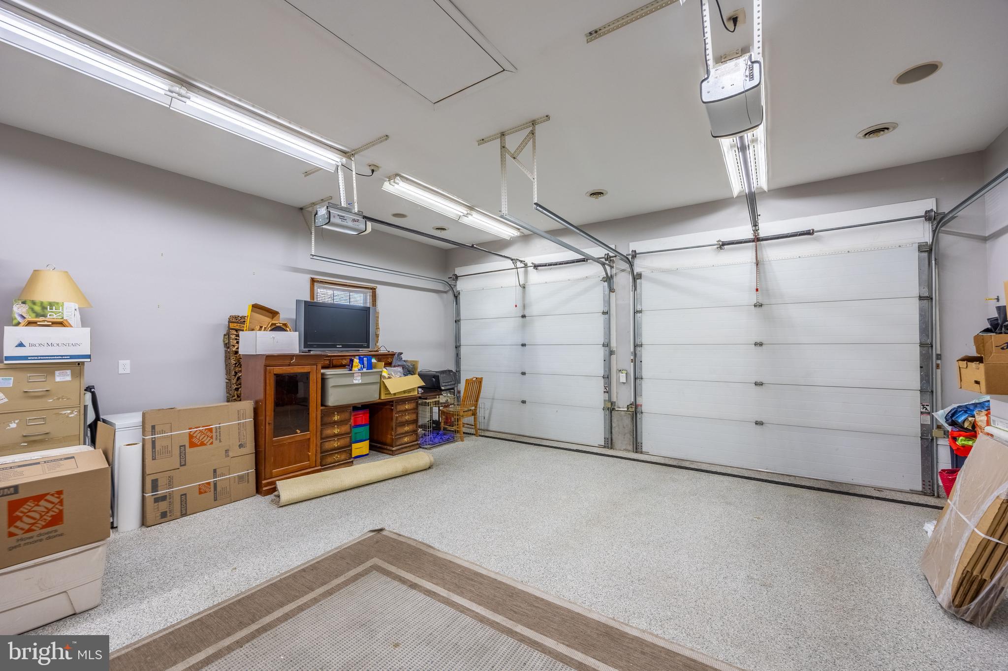 ROYAL EXCHANGE - Residential