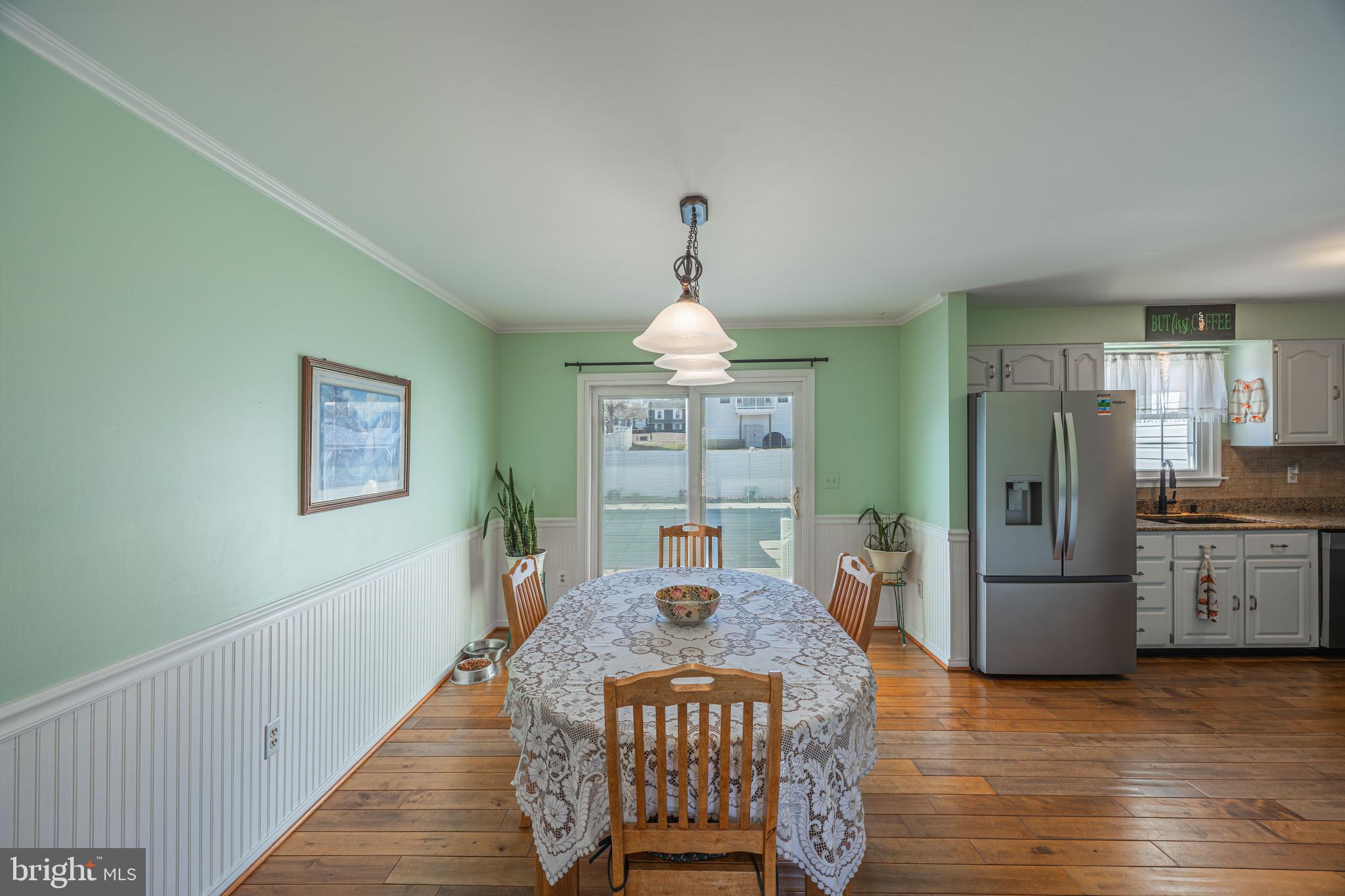 ROYAL EXCHANGE - Residential