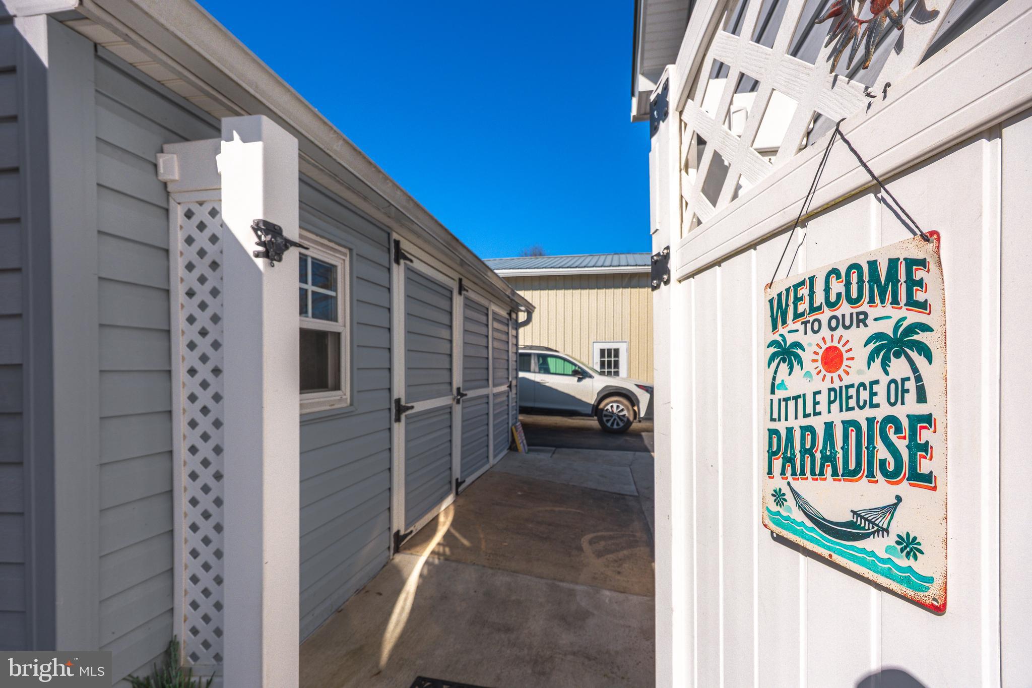 ROYAL EXCHANGE - Residential