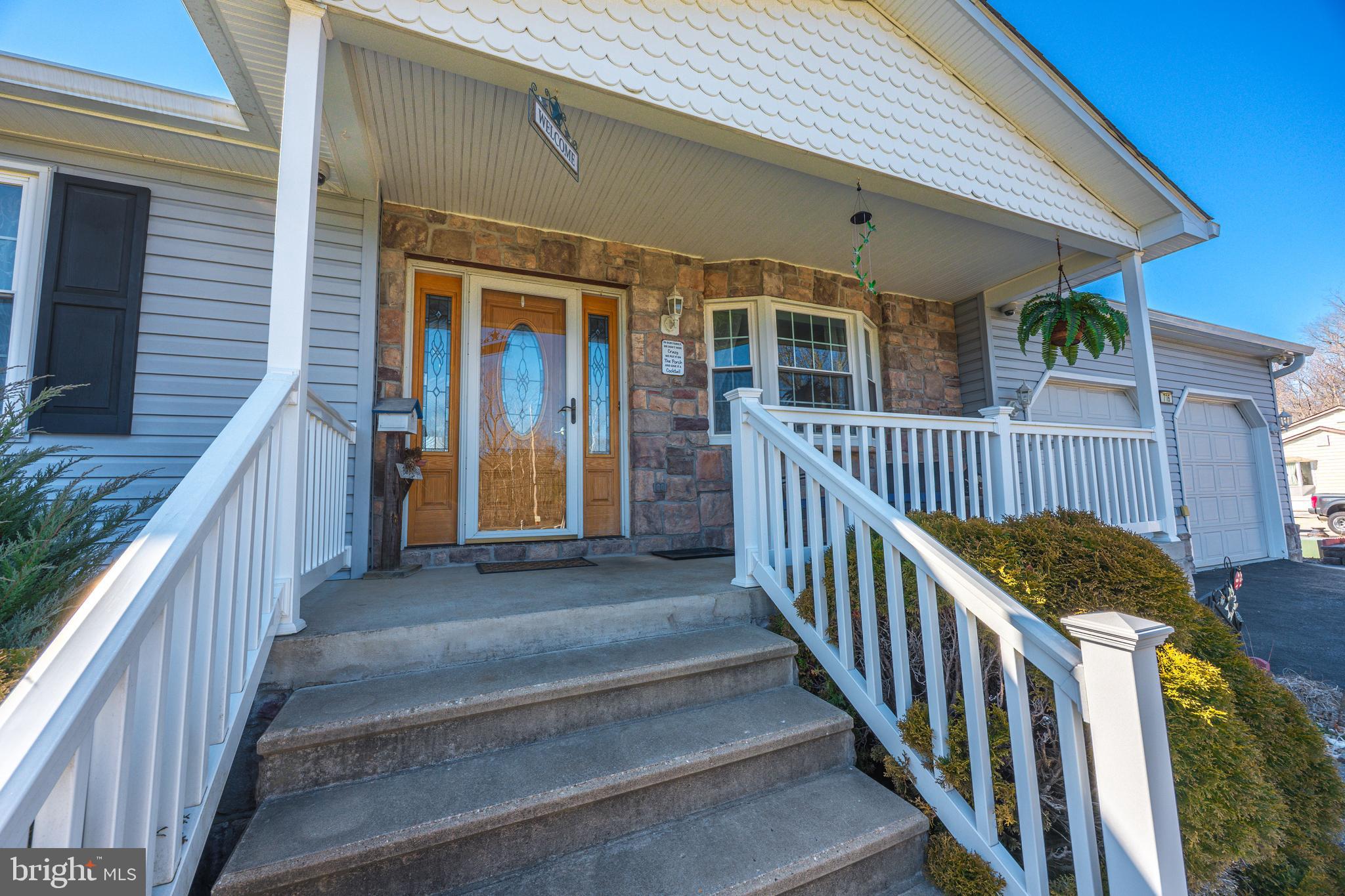 ROYAL EXCHANGE - Residential