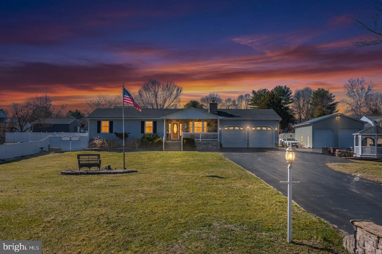 ROYAL EXCHANGE - Residential