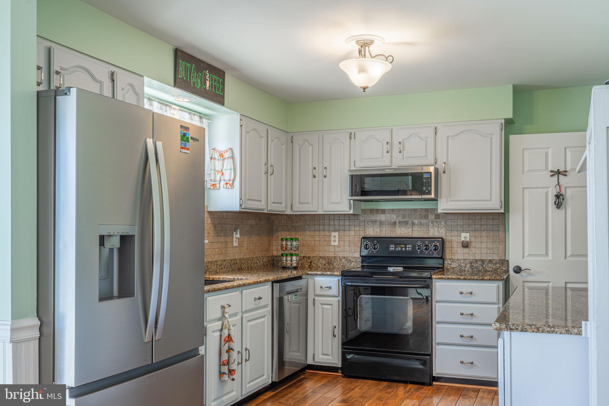 ROYAL EXCHANGE - Residential