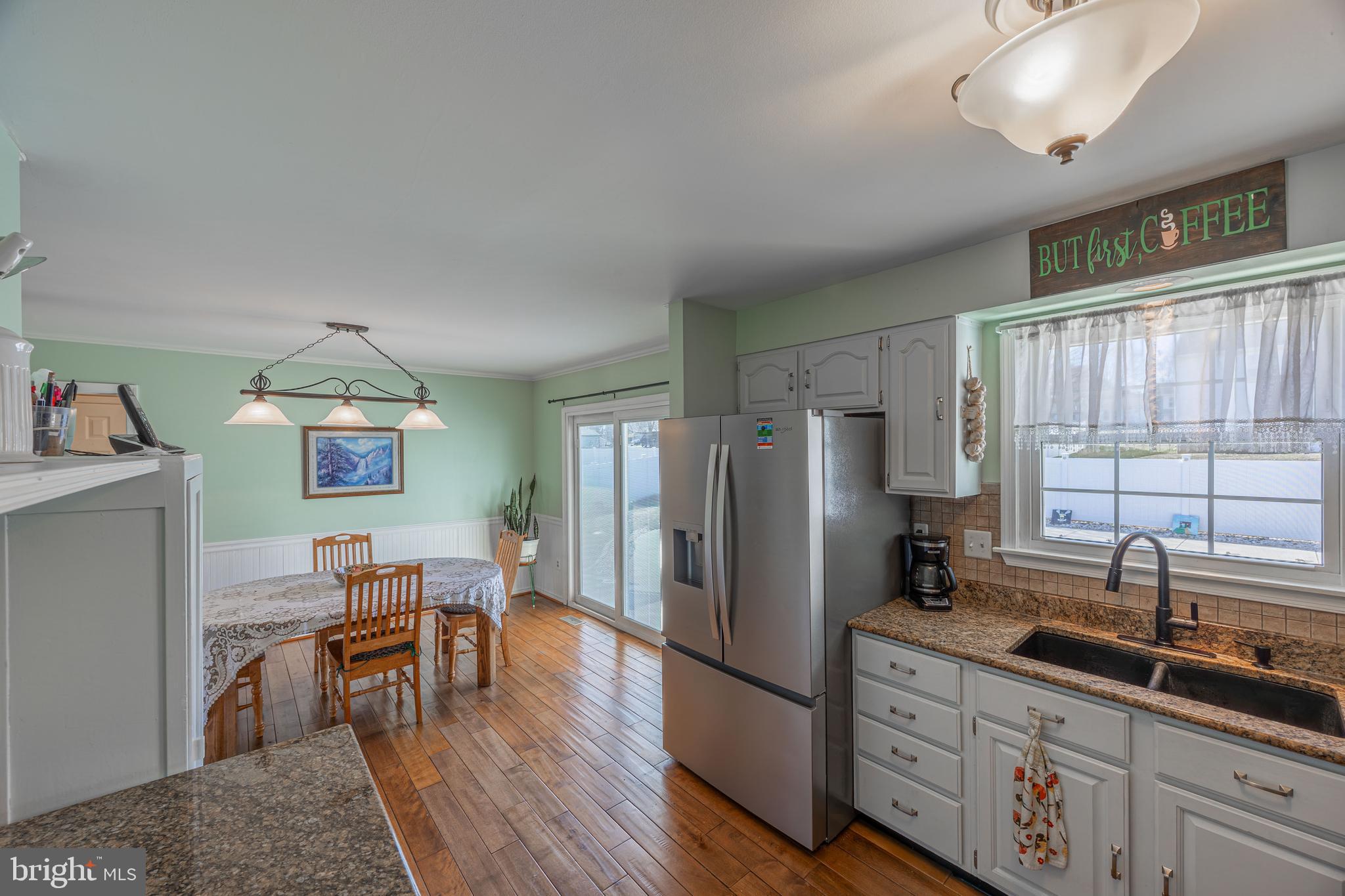 ROYAL EXCHANGE - Residential