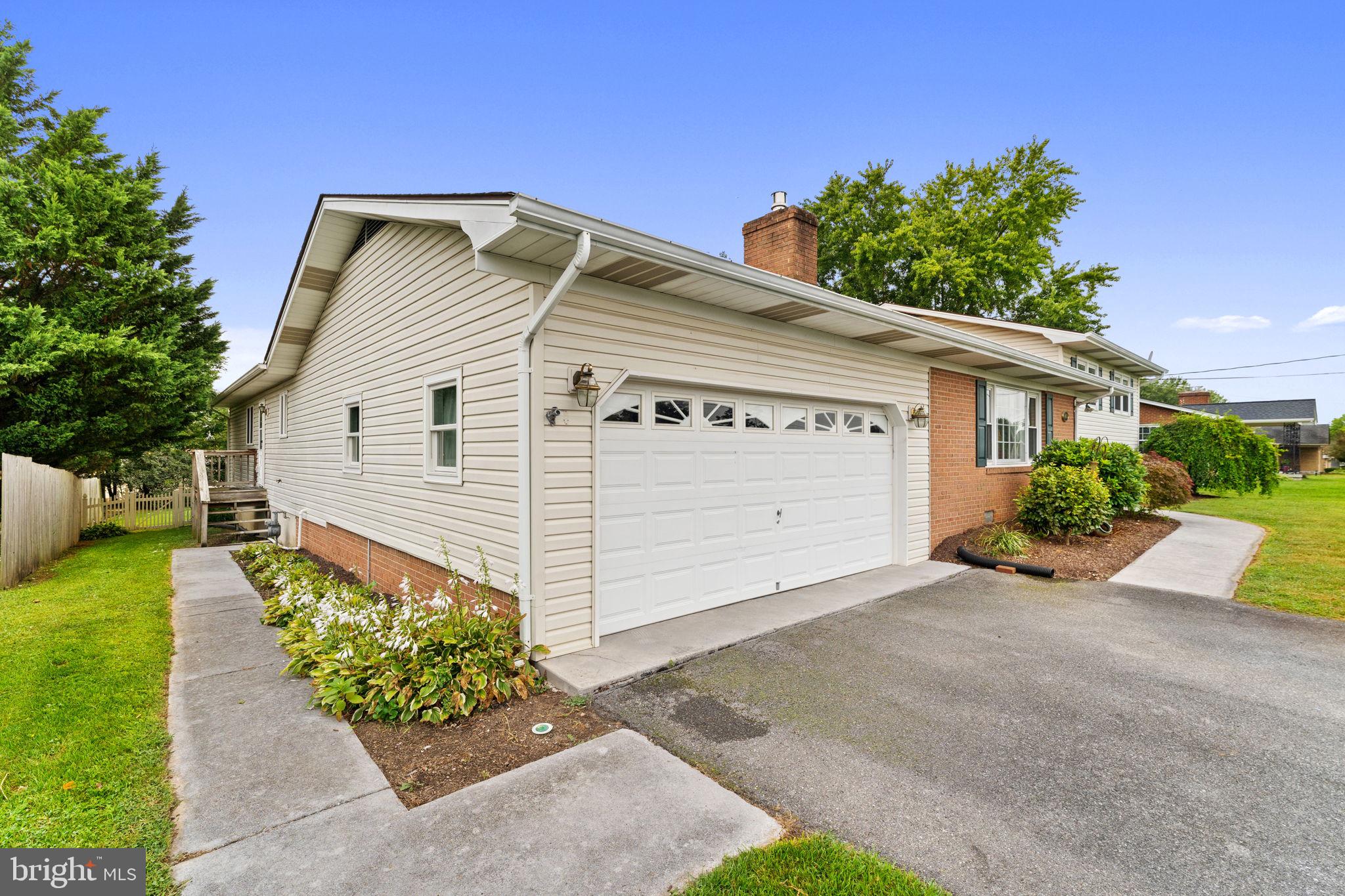 118 HARMON PLACE