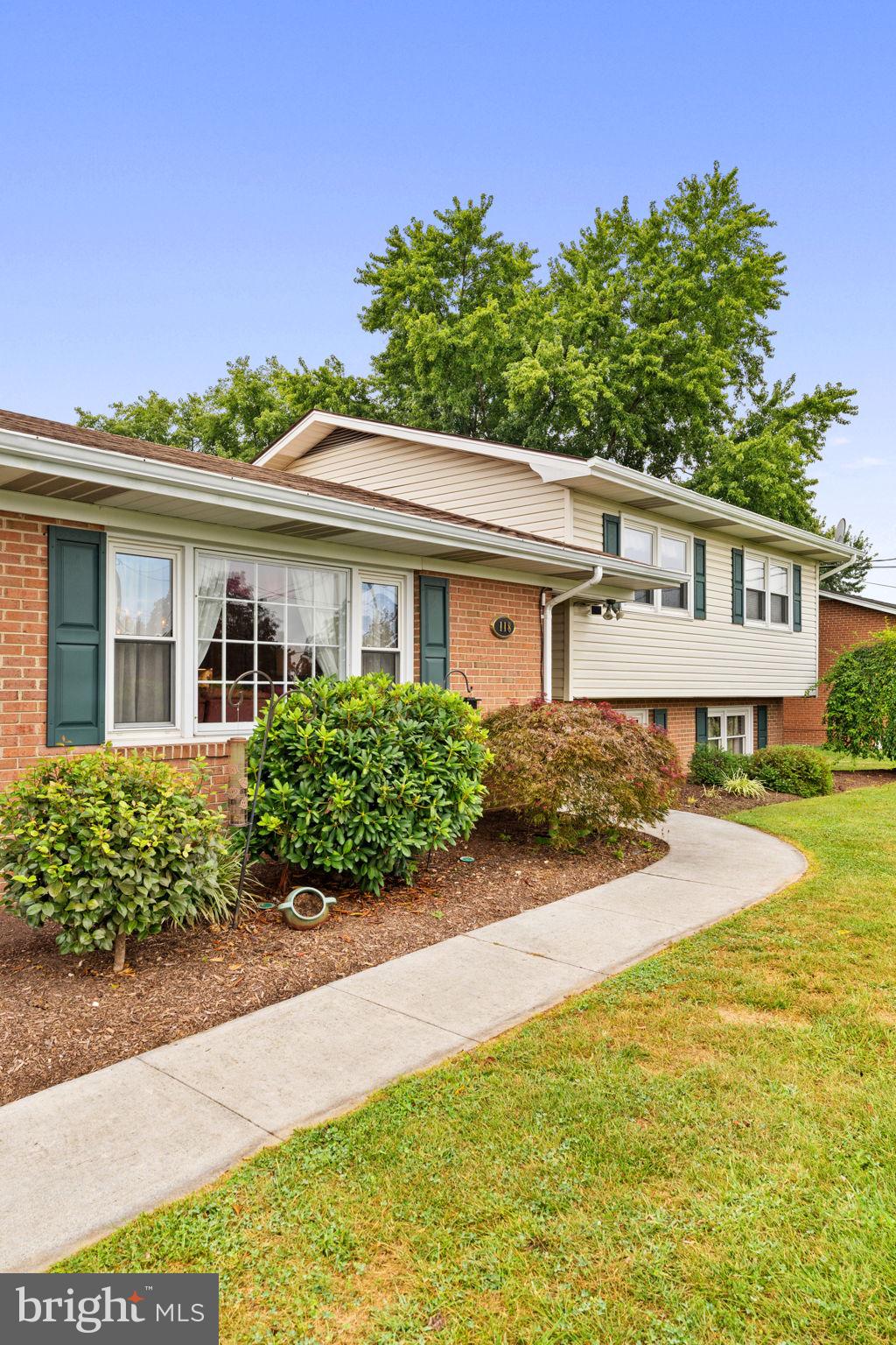 118 HARMON PLACE