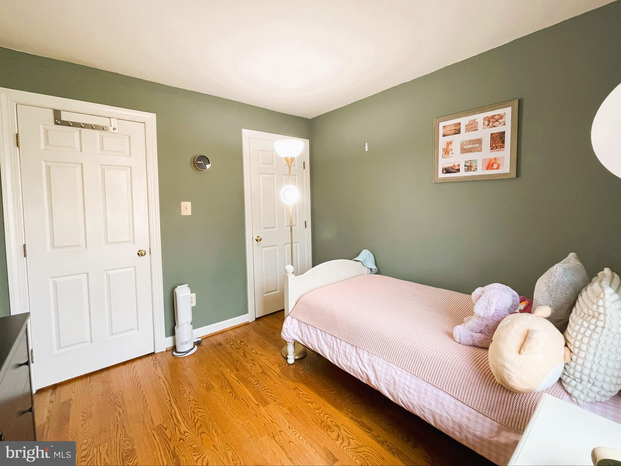 COURTHOUSE WOODS - Residential Lease