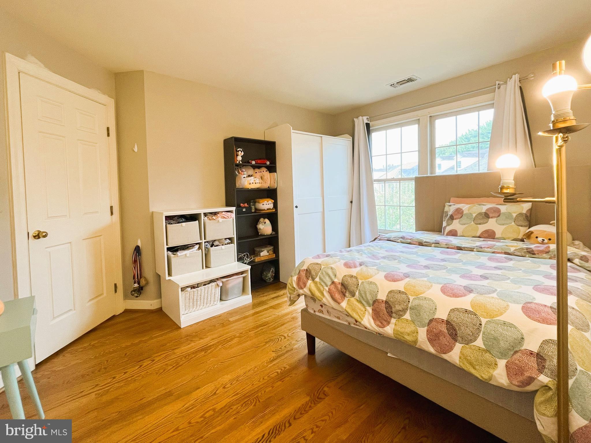 COURTHOUSE WOODS - Residential Lease