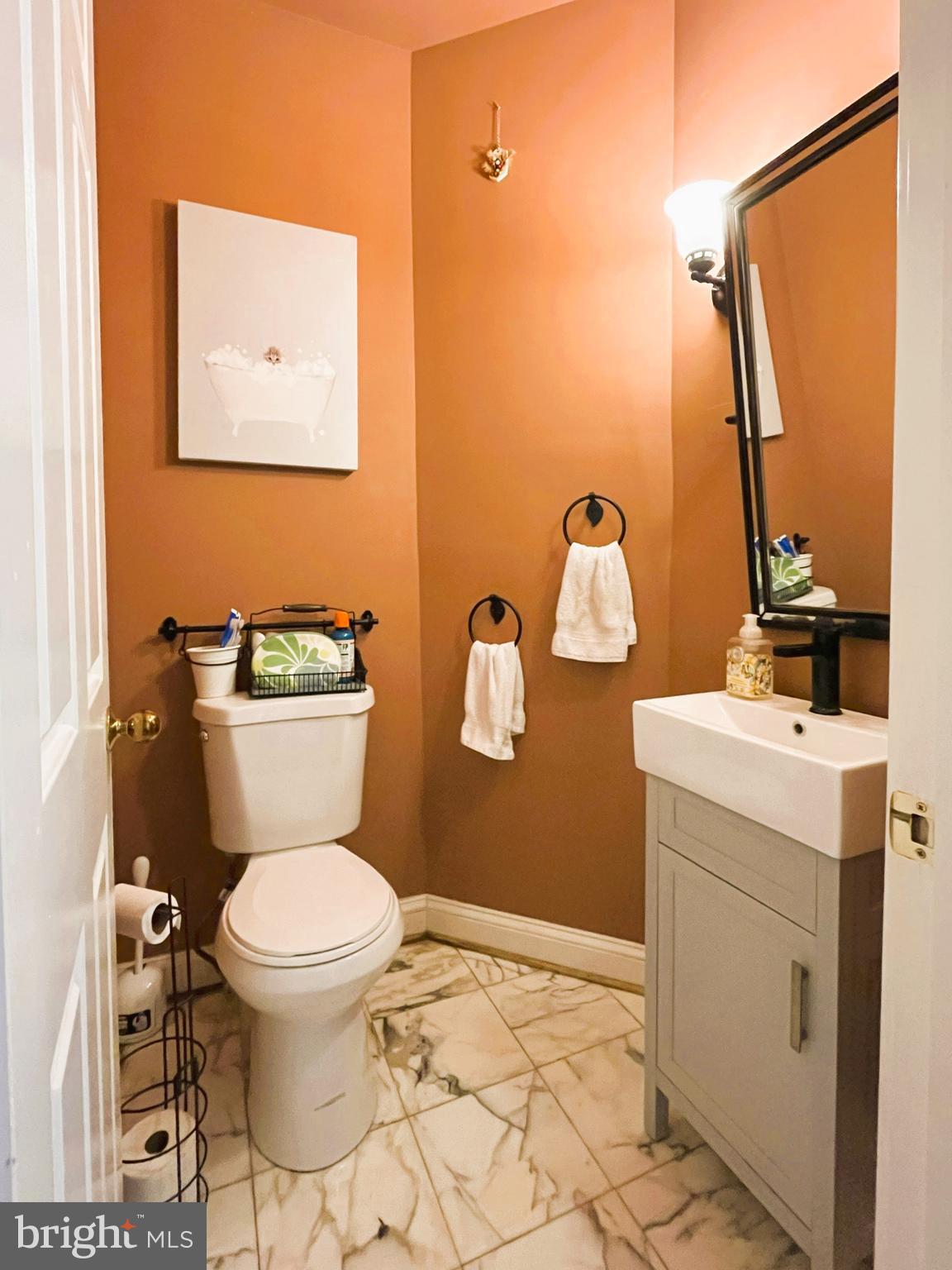 COURTHOUSE WOODS - Residential Lease