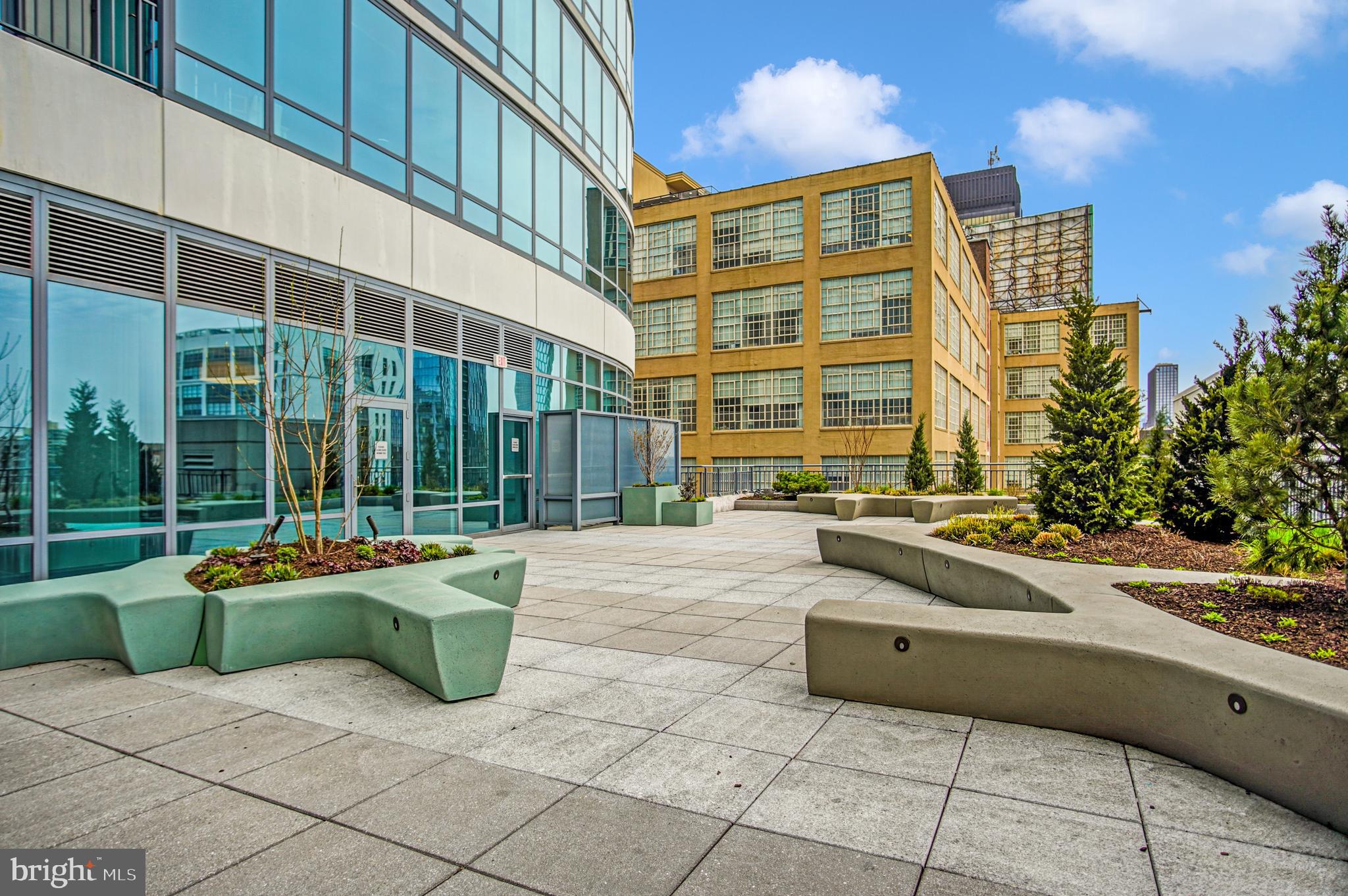 CENTER CITY - Residential