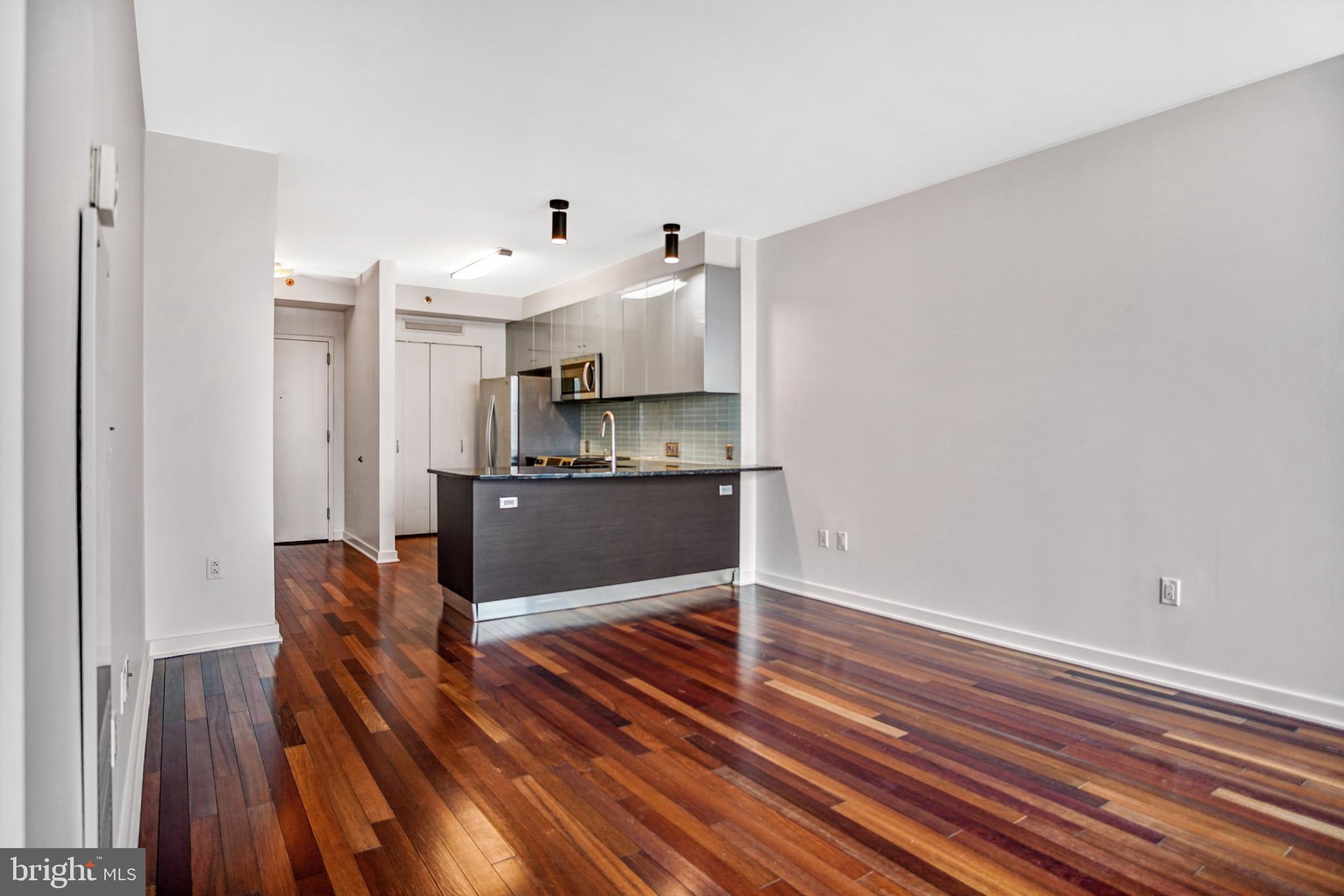 CENTER CITY - Residential