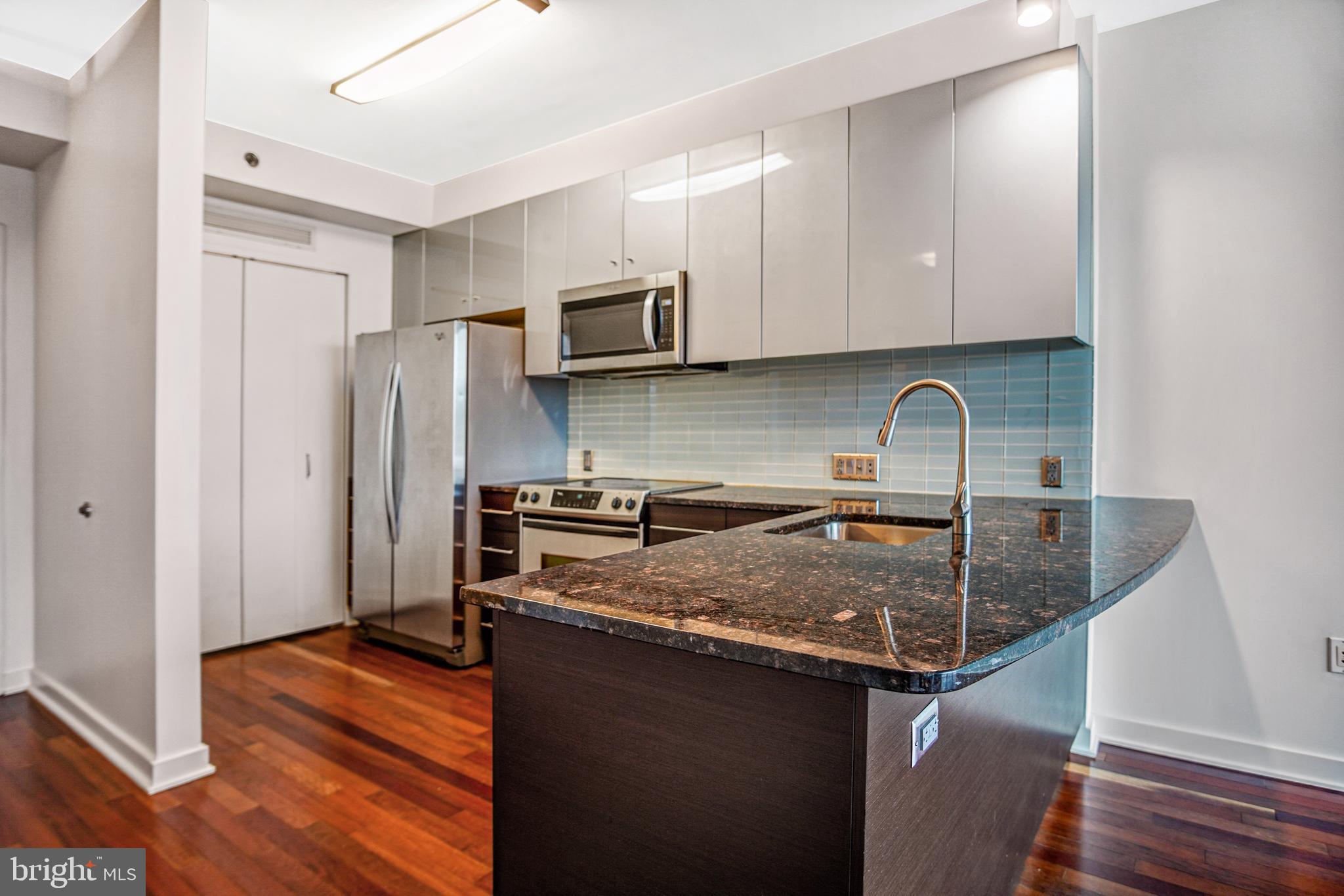 CENTER CITY - Residential