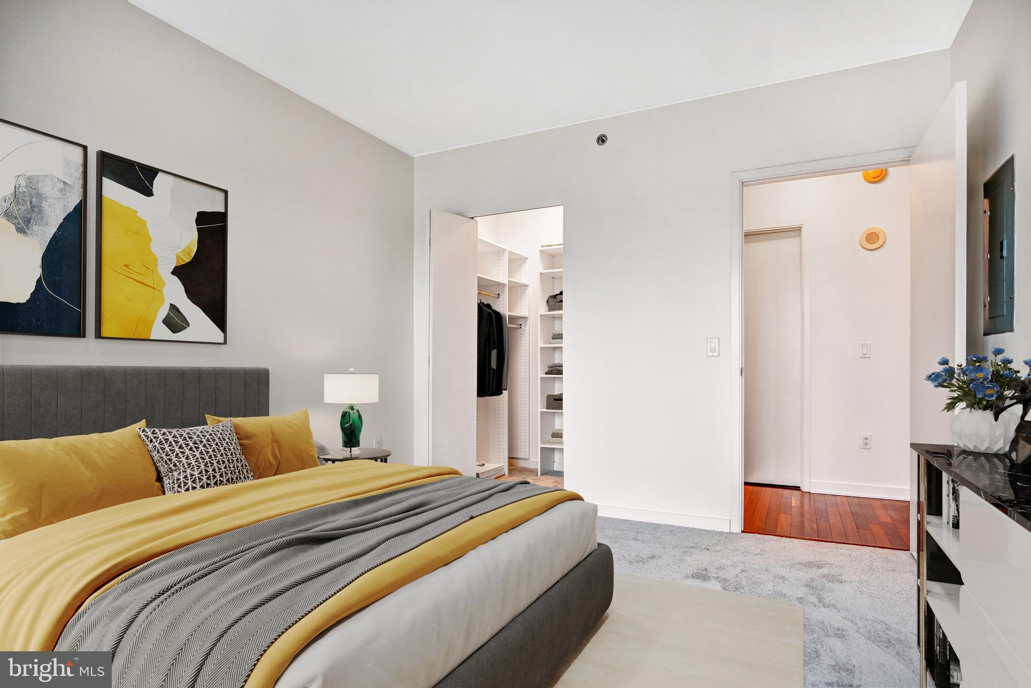 CENTER CITY - Residential