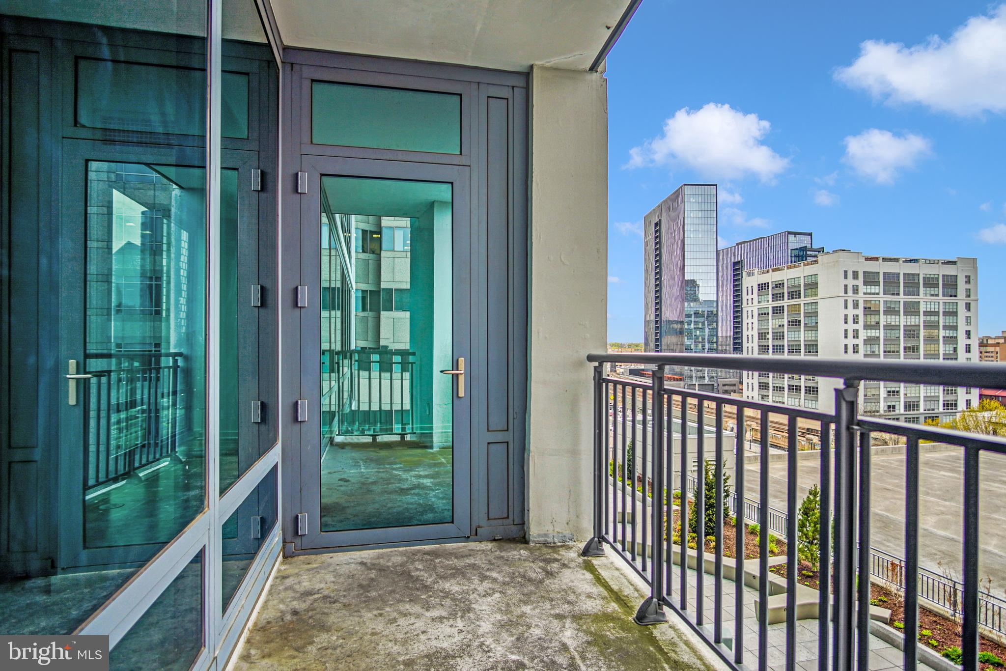 CENTER CITY - Residential