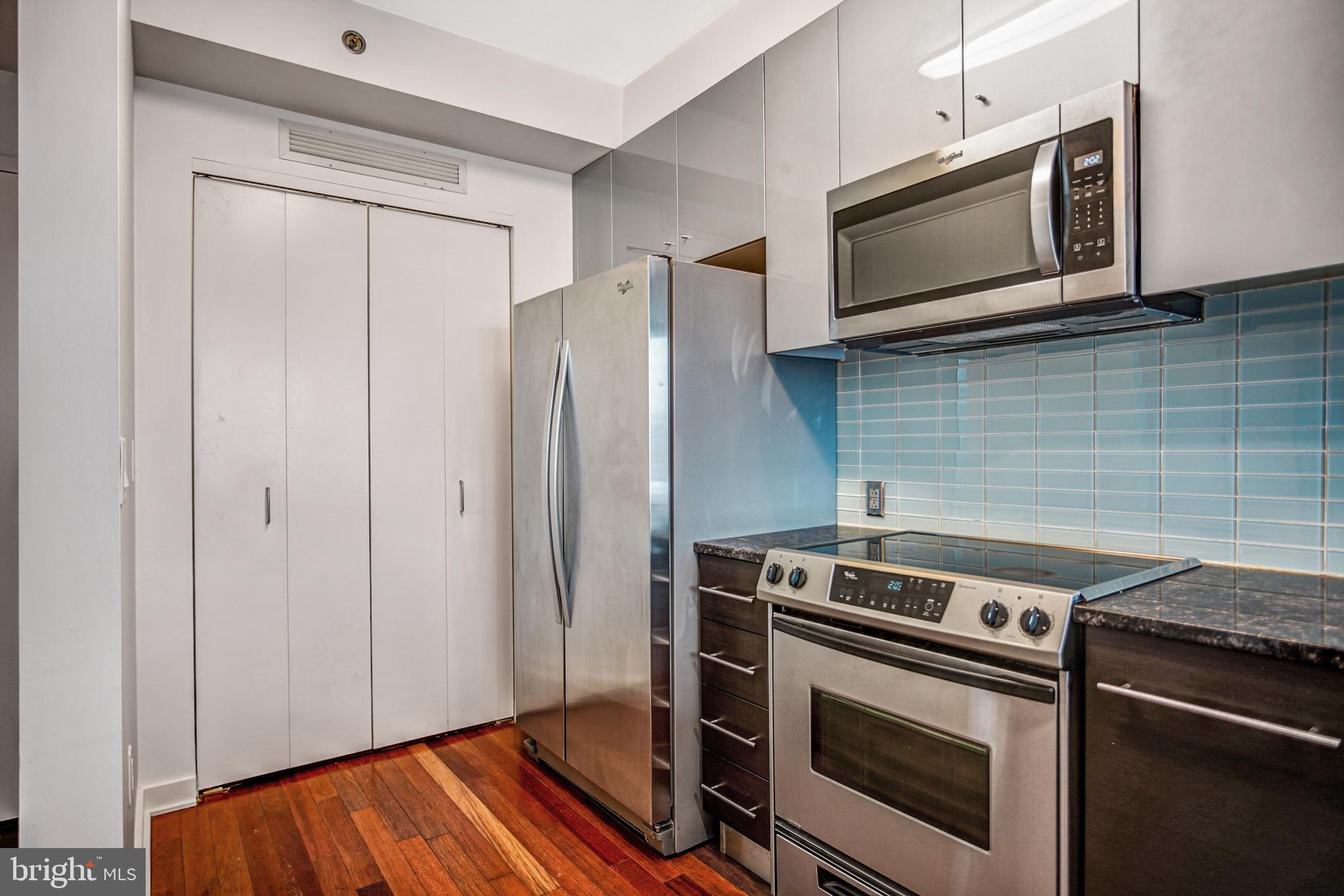 CENTER CITY - Residential