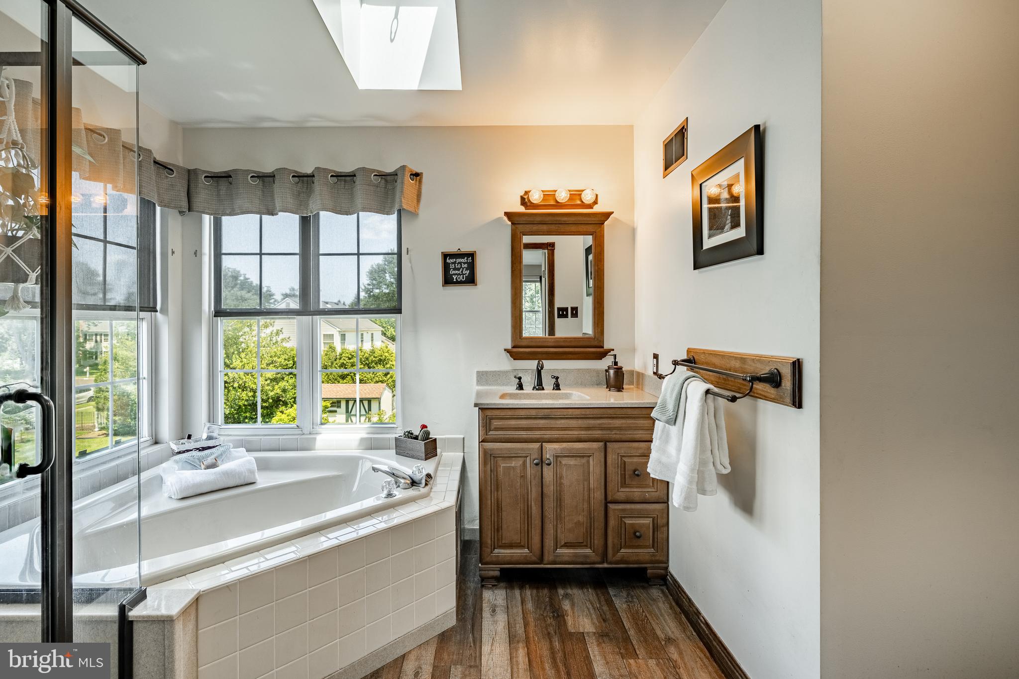 WARRINGTON OAKS - Residential