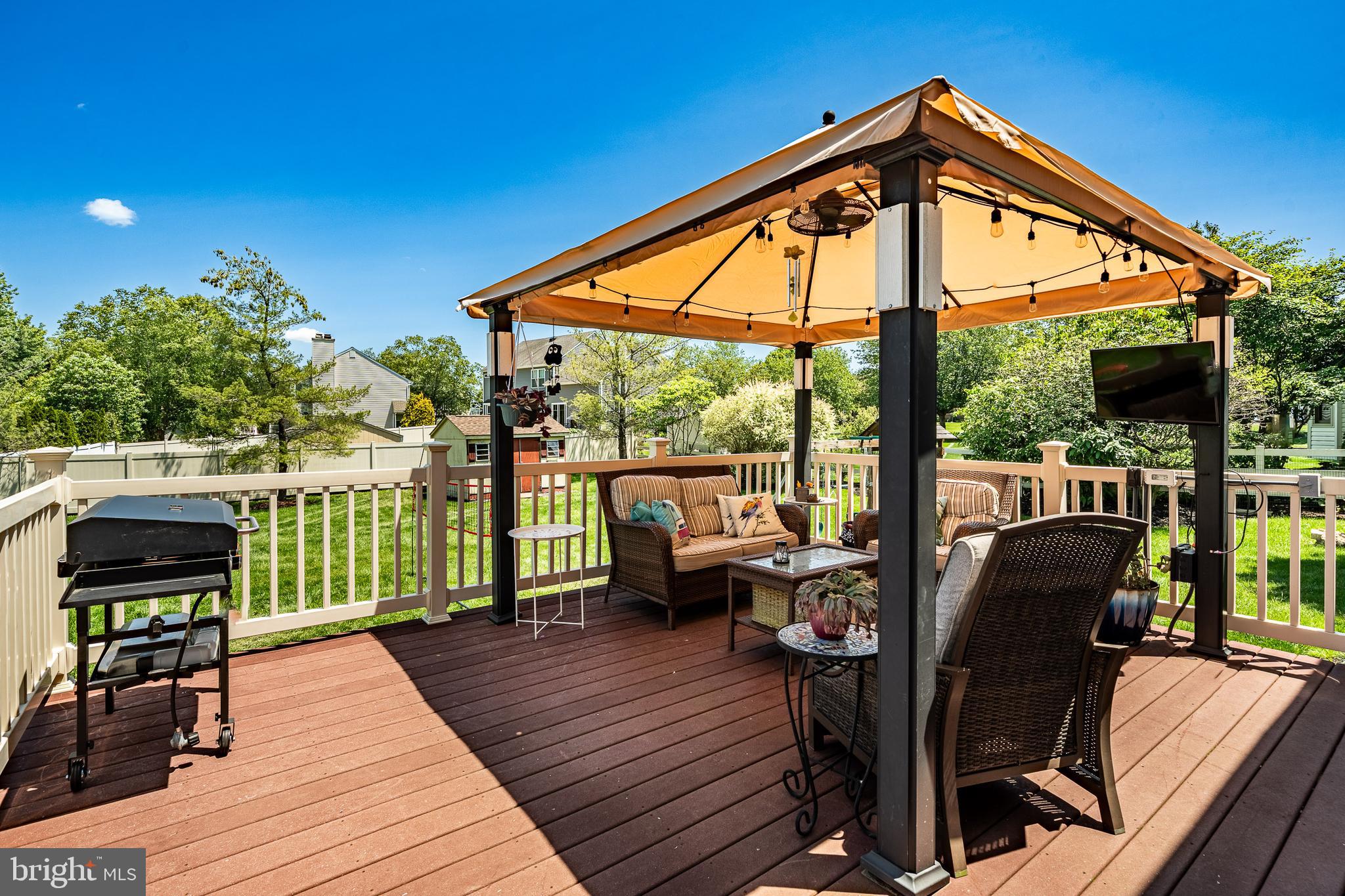 WARRINGTON OAKS - Residential
