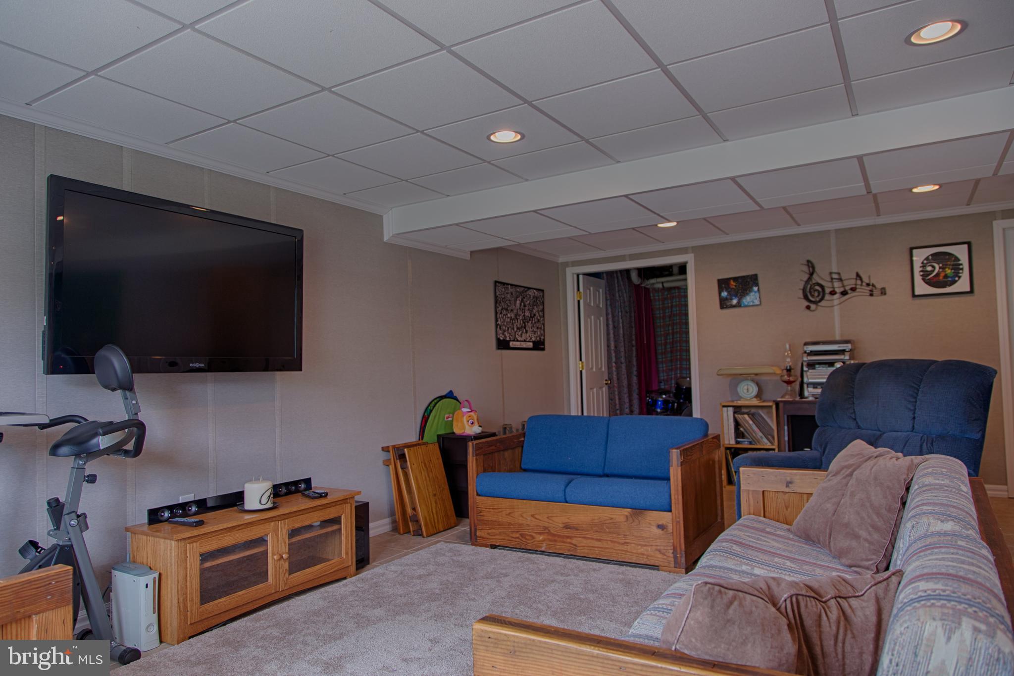 HAMMONDS MILL - Residential