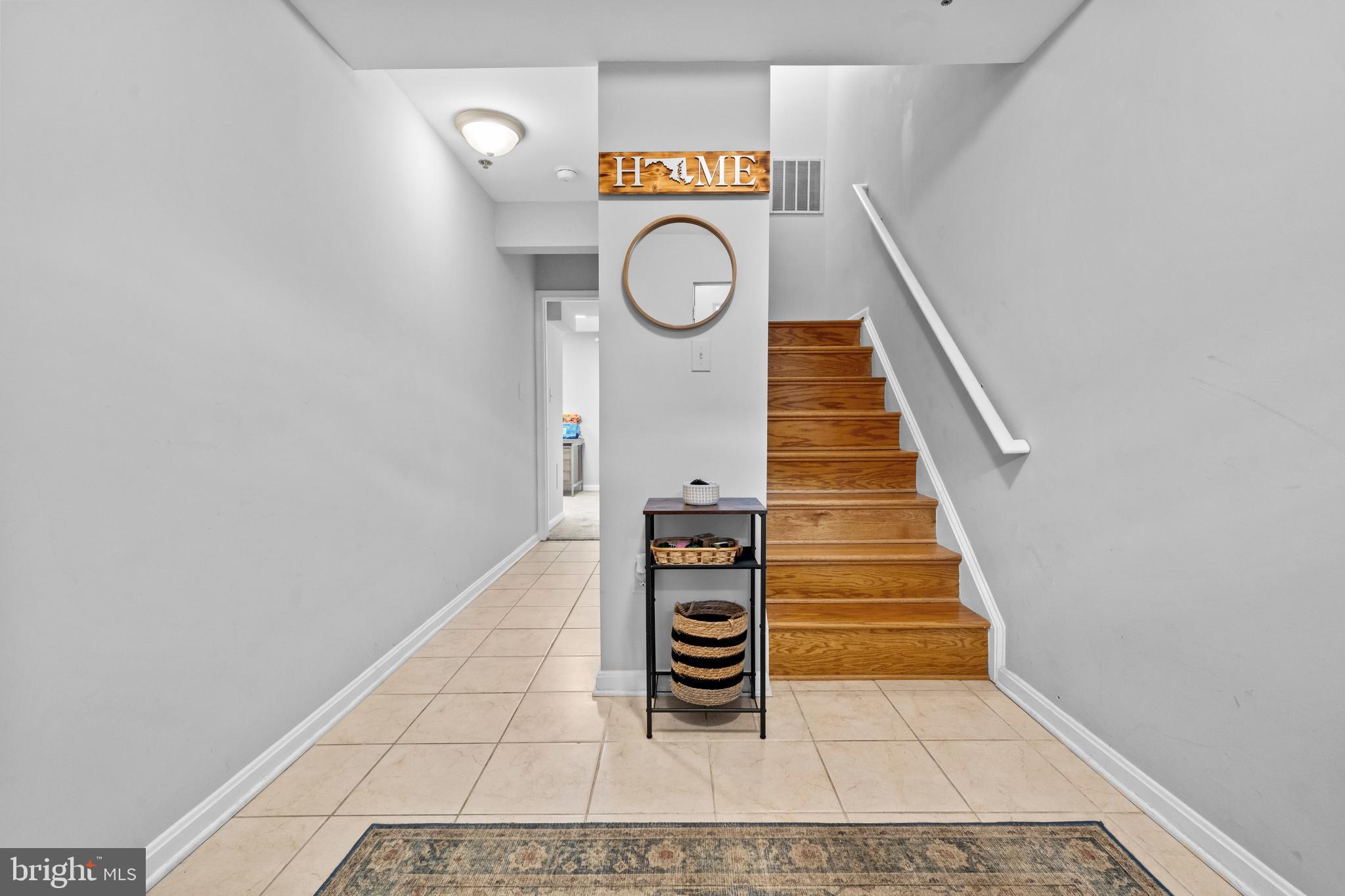 5627 CRESTWOOD COURT