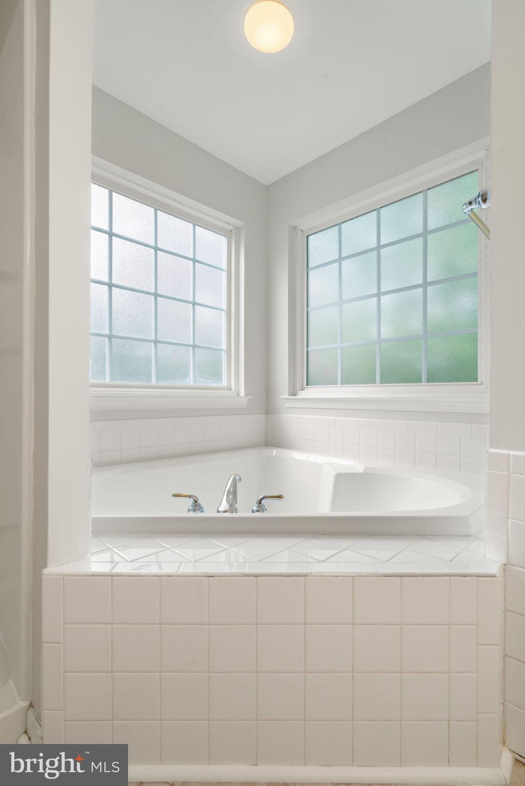 RIDGEFIELD VILLAGE - Residential