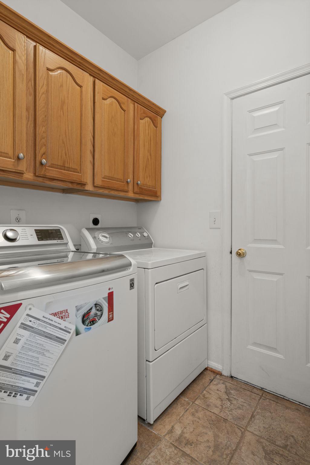 RIDGEFIELD VILLAGE - Residential