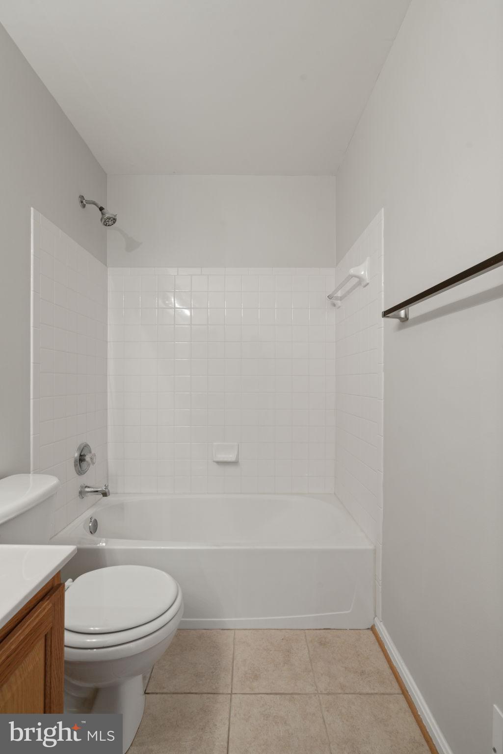 RIDGEFIELD VILLAGE - Residential