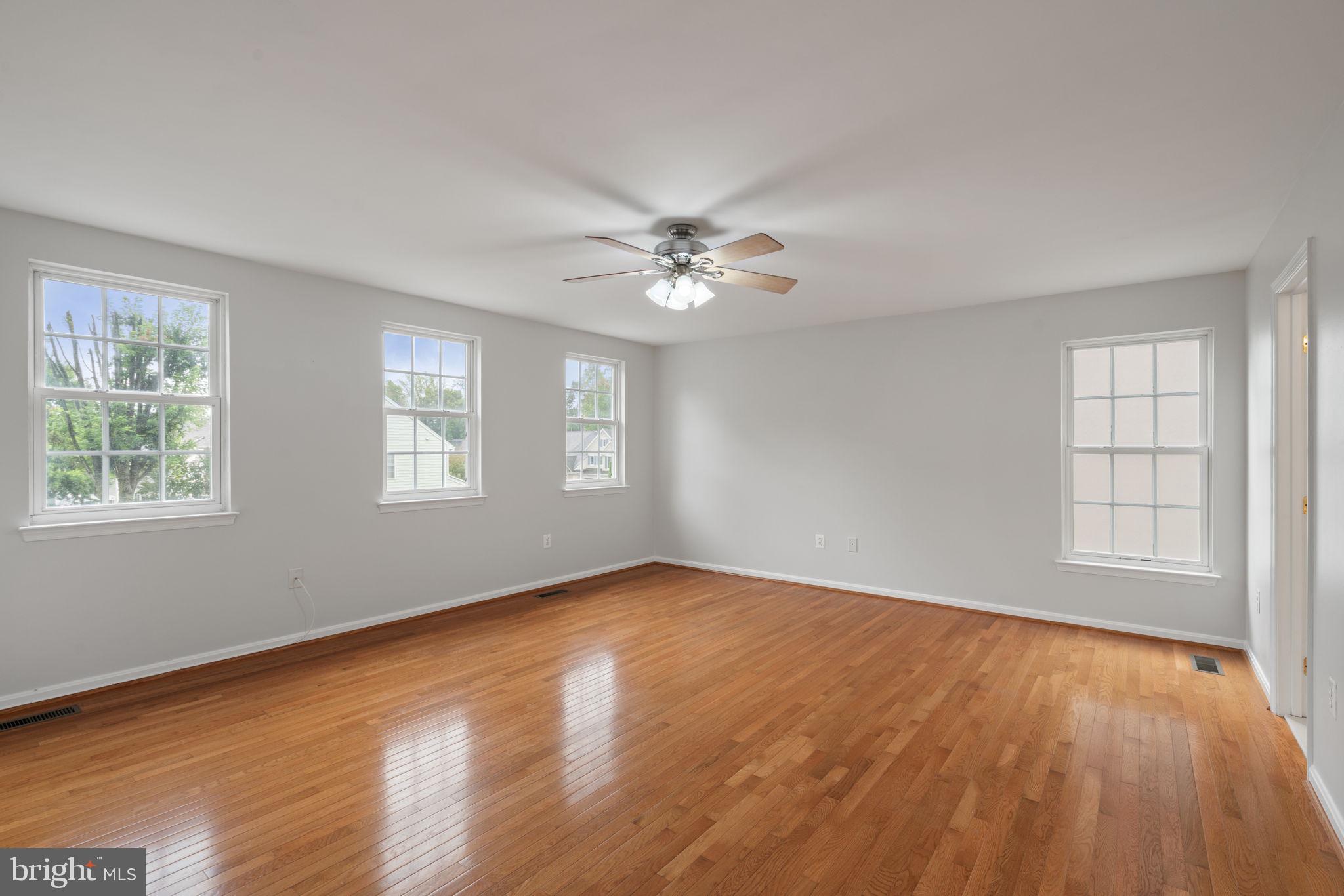 RIDGEFIELD VILLAGE - Residential