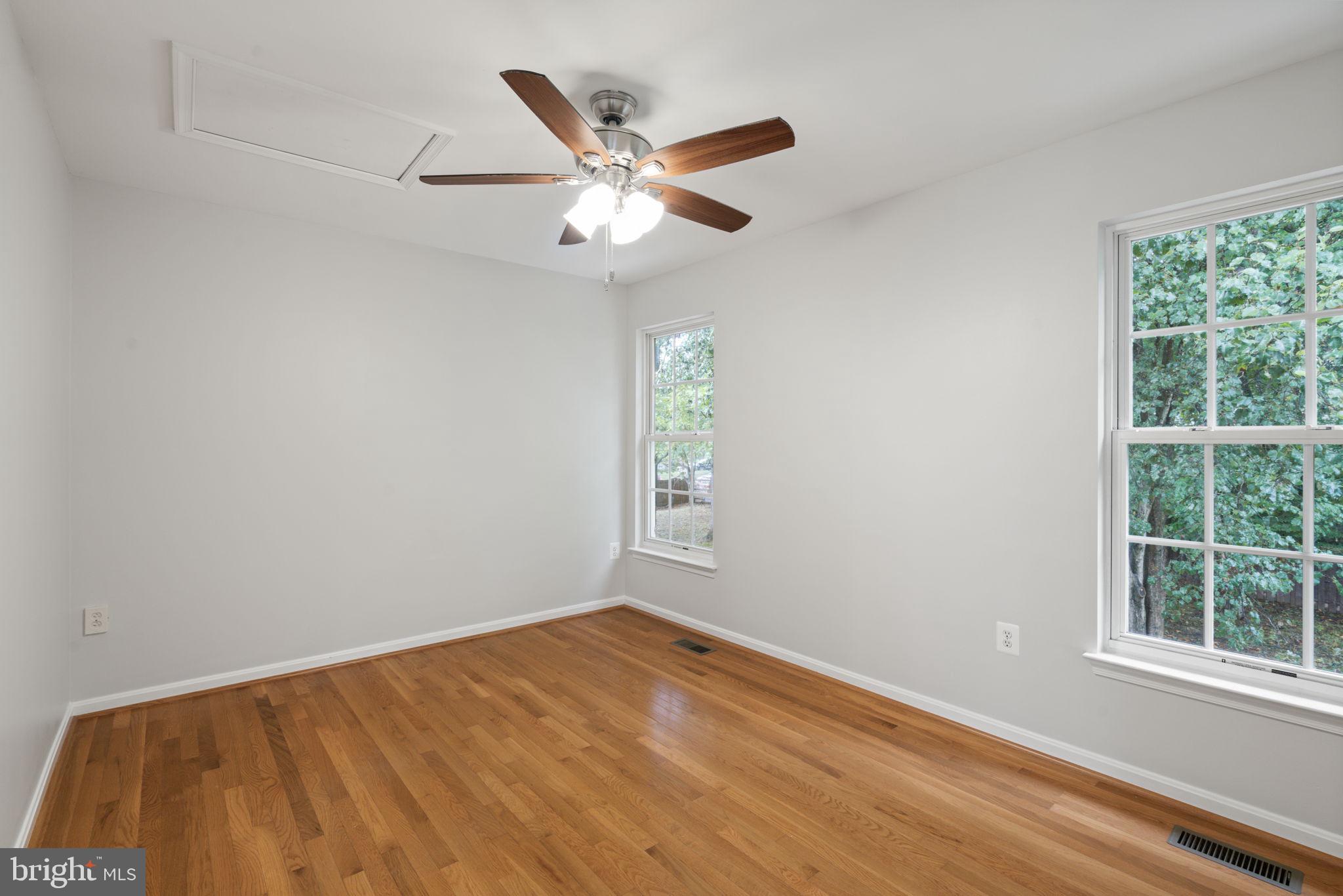 RIDGEFIELD VILLAGE - Residential