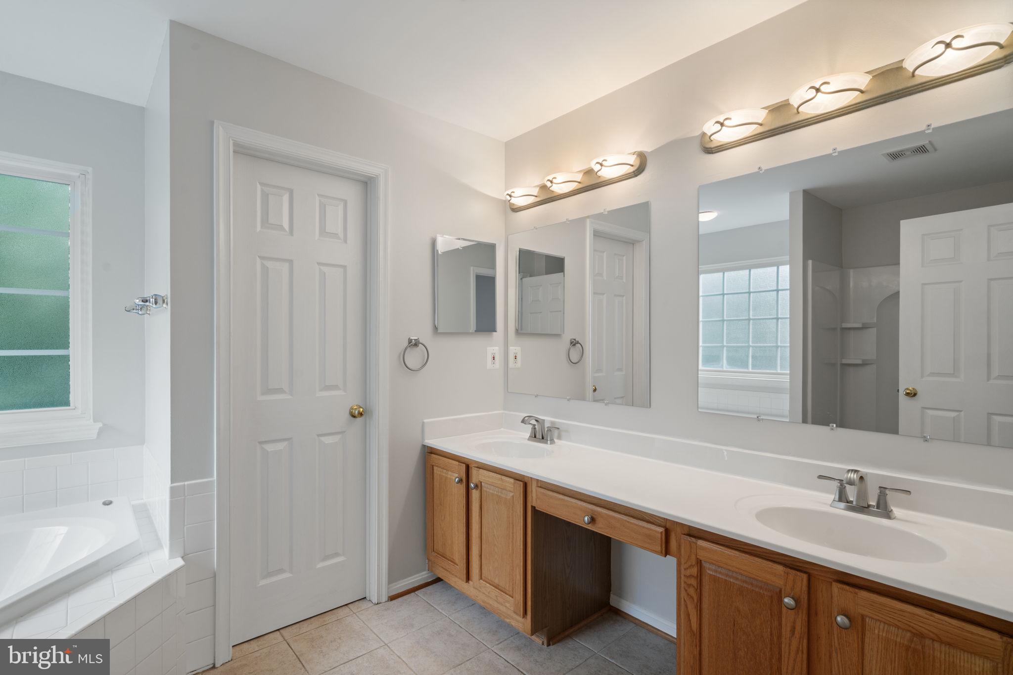 RIDGEFIELD VILLAGE - Residential