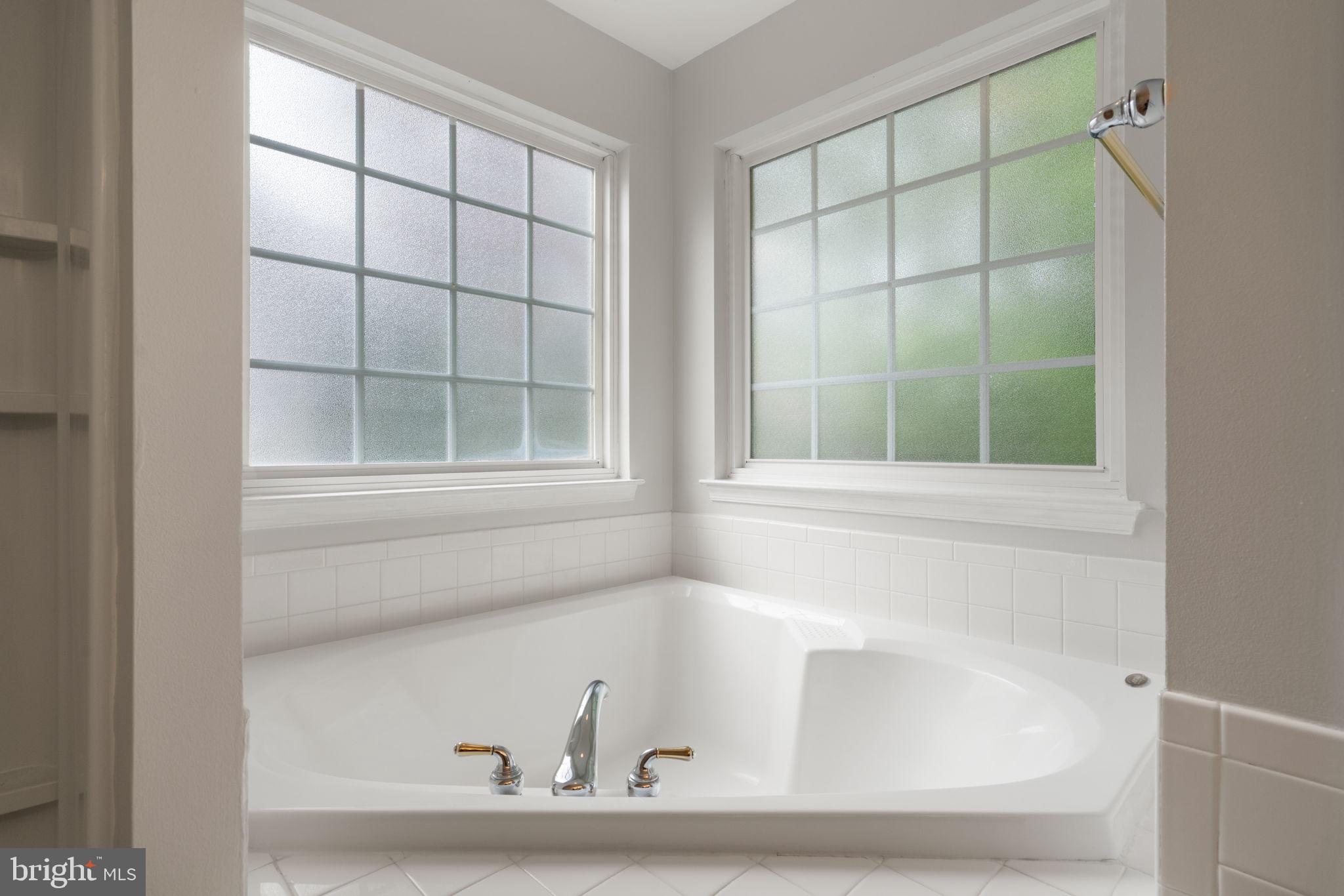 RIDGEFIELD VILLAGE - Residential