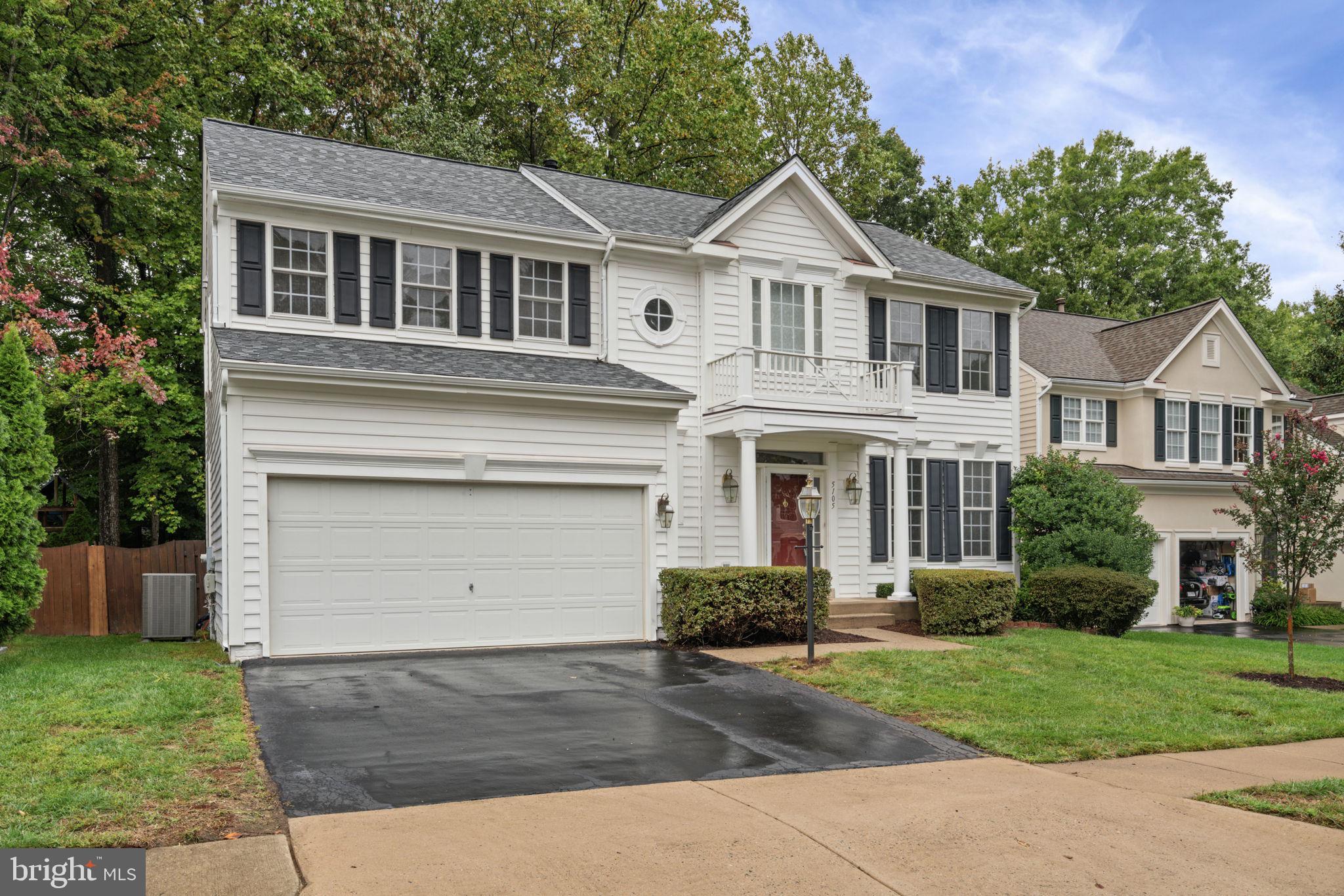 RIDGEFIELD VILLAGE - Residential