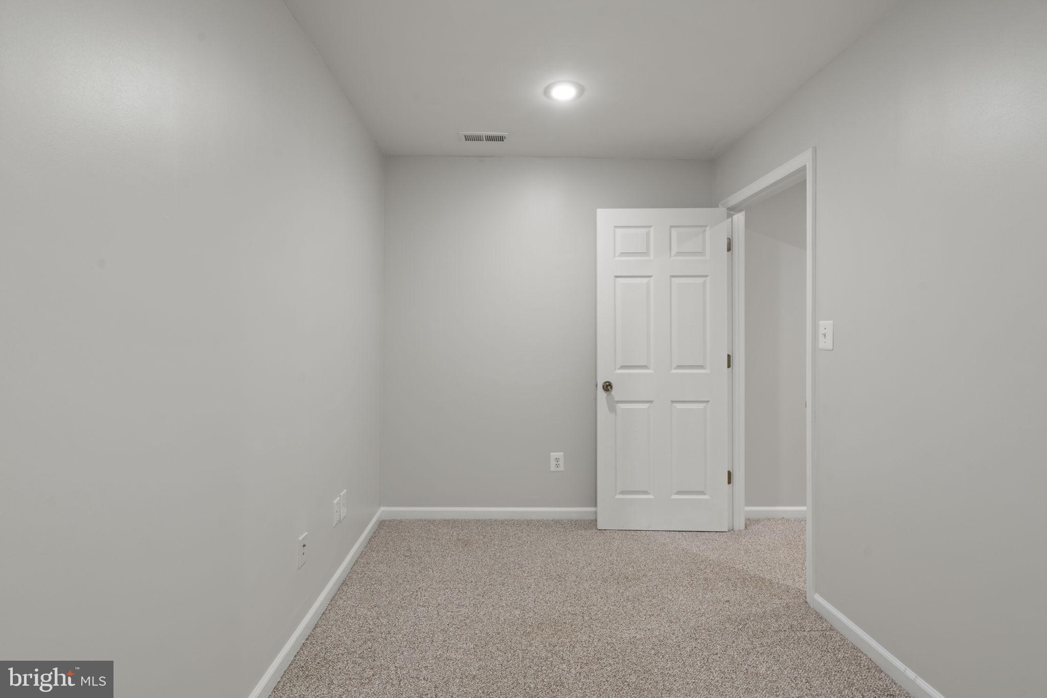 RIDGEFIELD VILLAGE - Residential