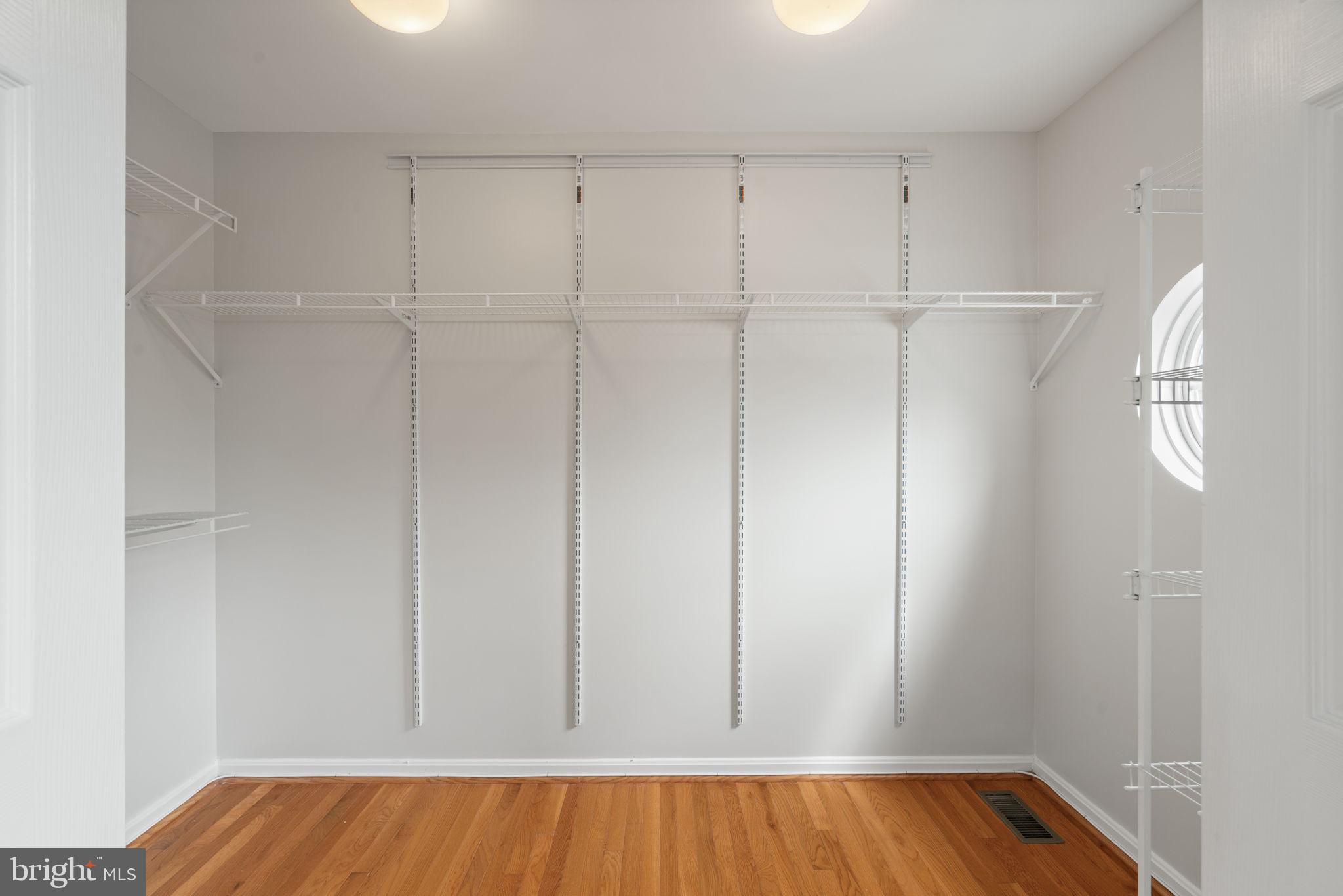 RIDGEFIELD VILLAGE - Residential