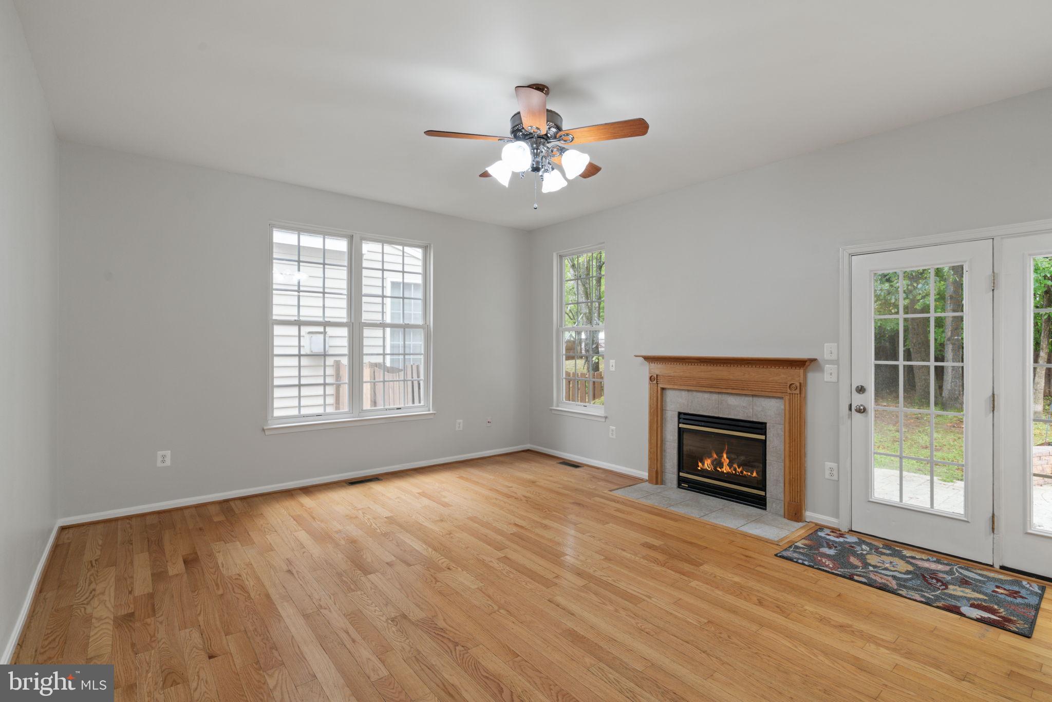 RIDGEFIELD VILLAGE - Residential