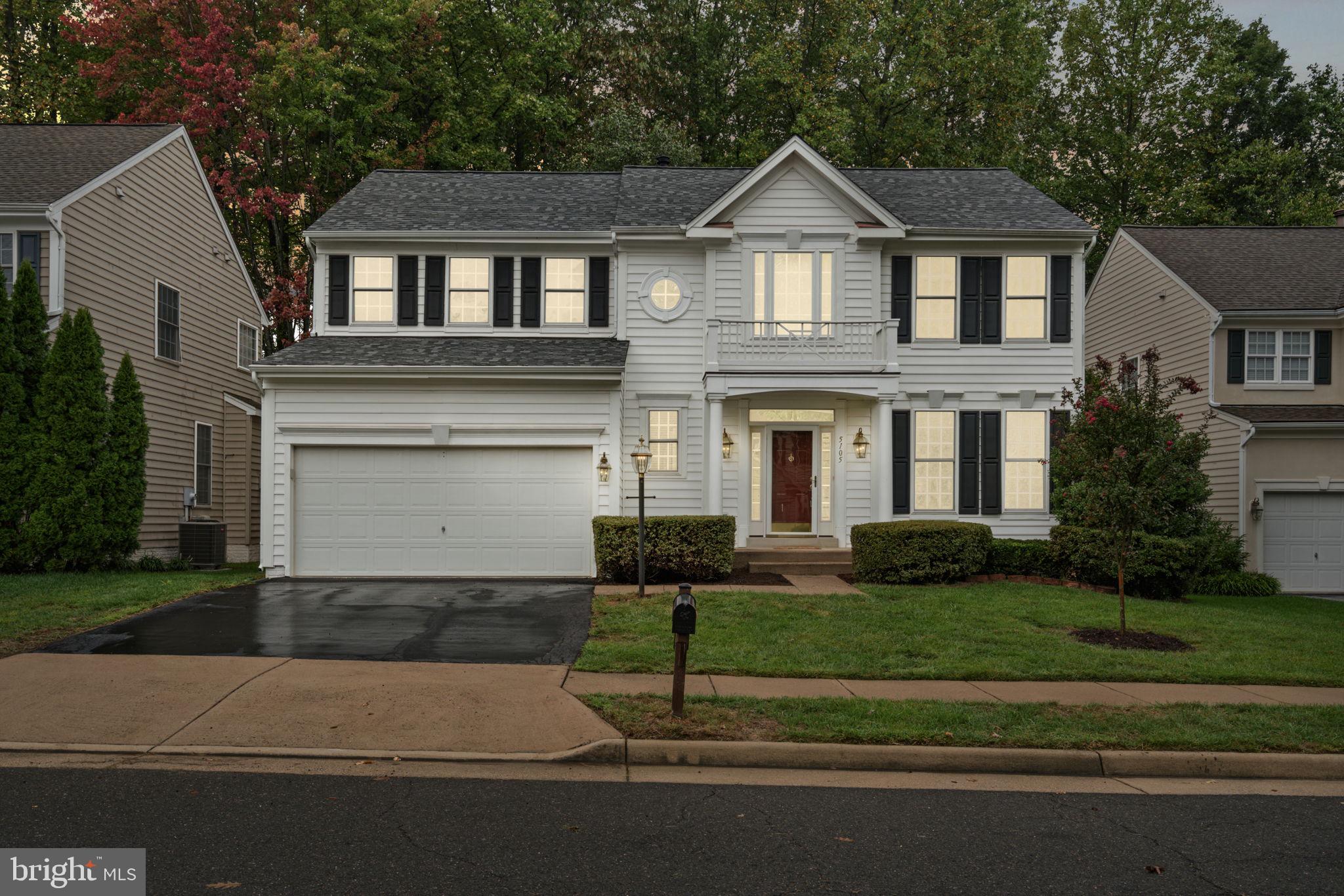 RIDGEFIELD VILLAGE - Residential