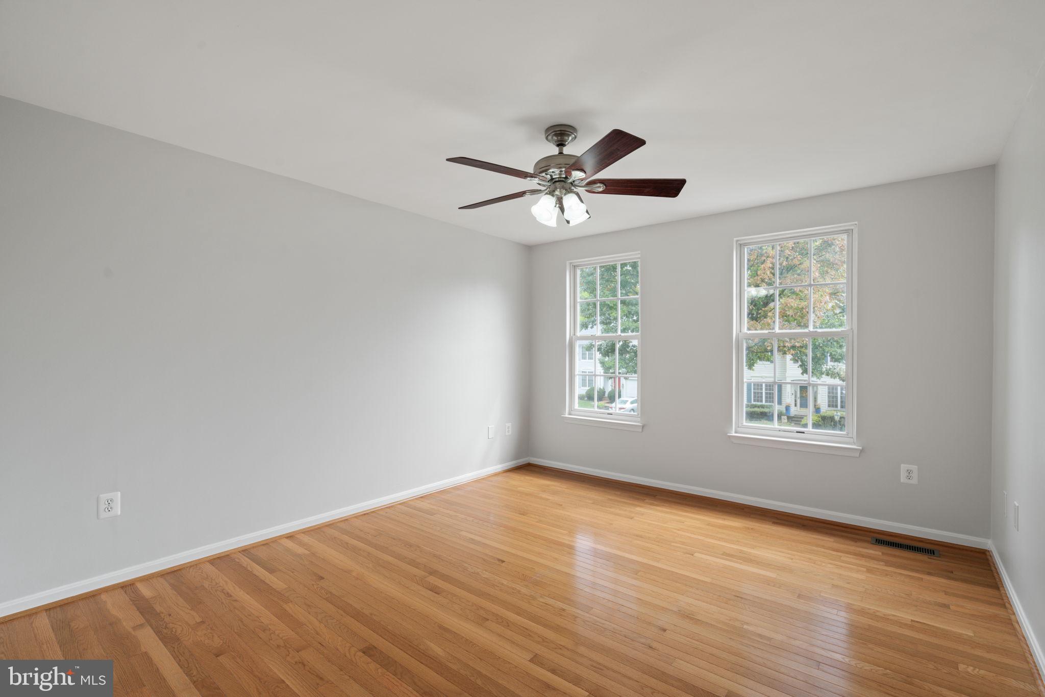 RIDGEFIELD VILLAGE - Residential