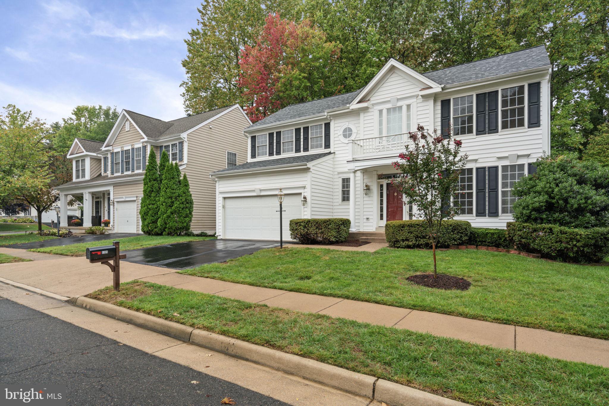 RIDGEFIELD VILLAGE - Residential