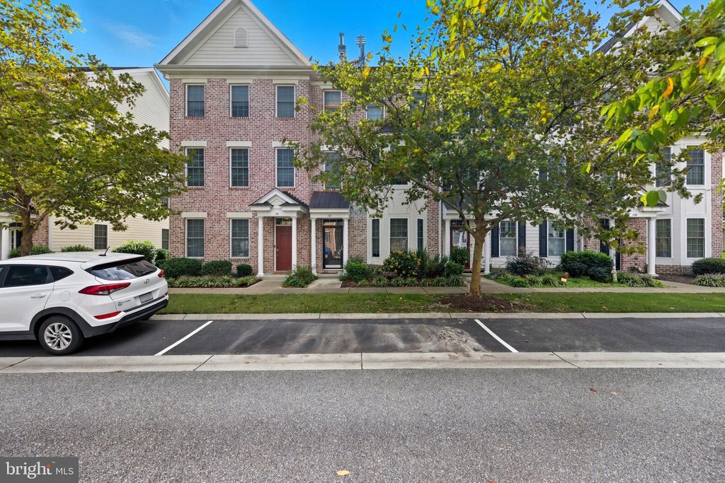 Photo of 112 Peyton Randolph Drive, YORKTOWN, VA 23692 (MLS # VAYV2000100)
