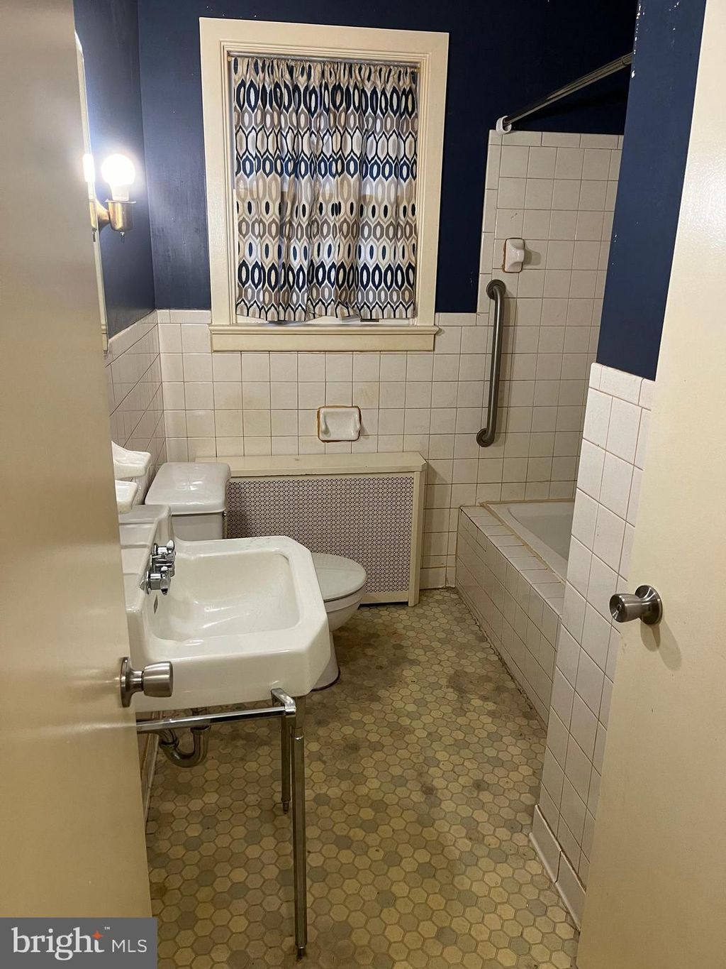 Photo of 135 Weaver Road, LANCASTER, PA 17603 (MLS # PALA2067978)