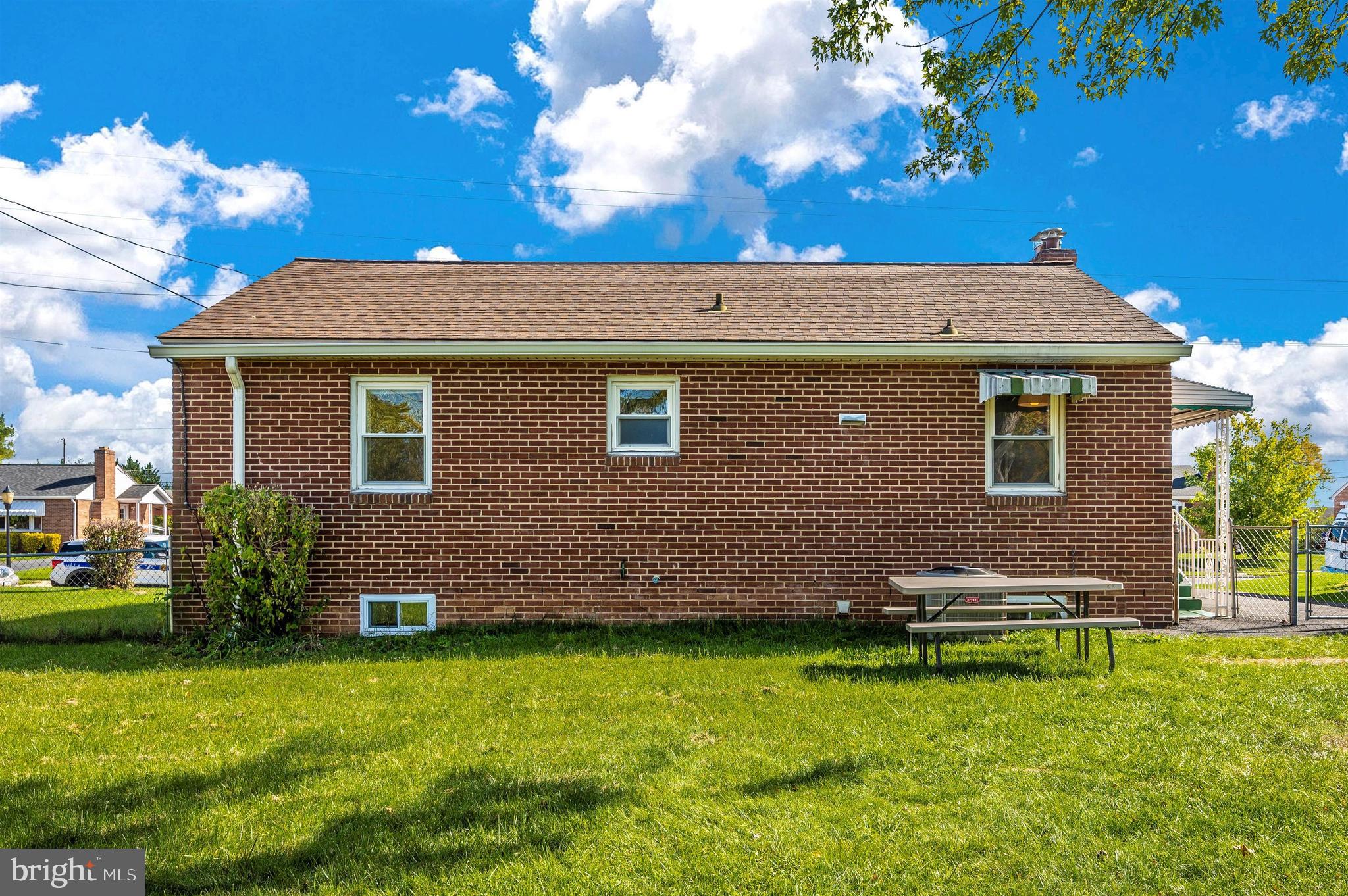 MONOCACY VILLAGE - Residential