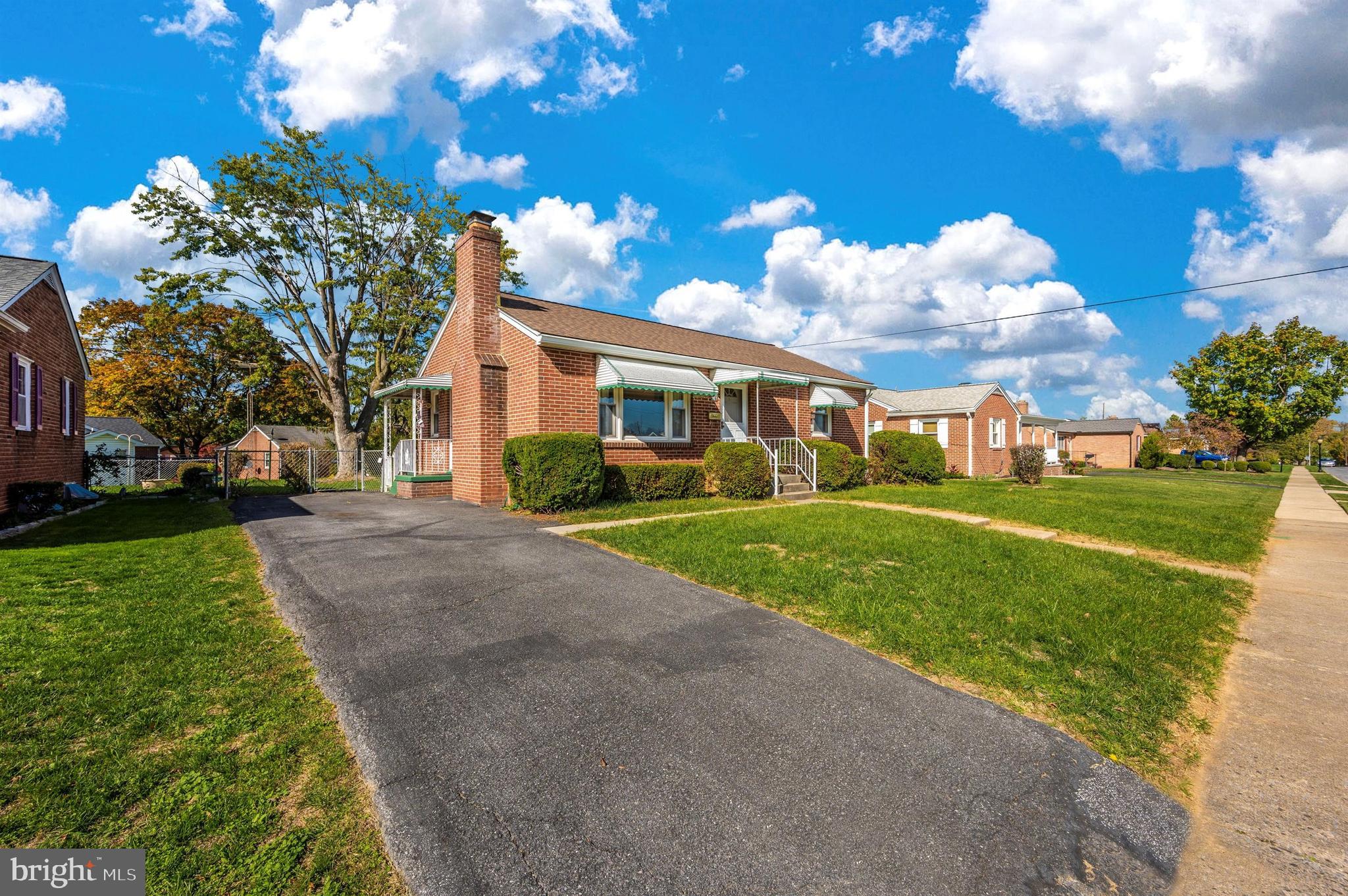 MONOCACY VILLAGE - Residential