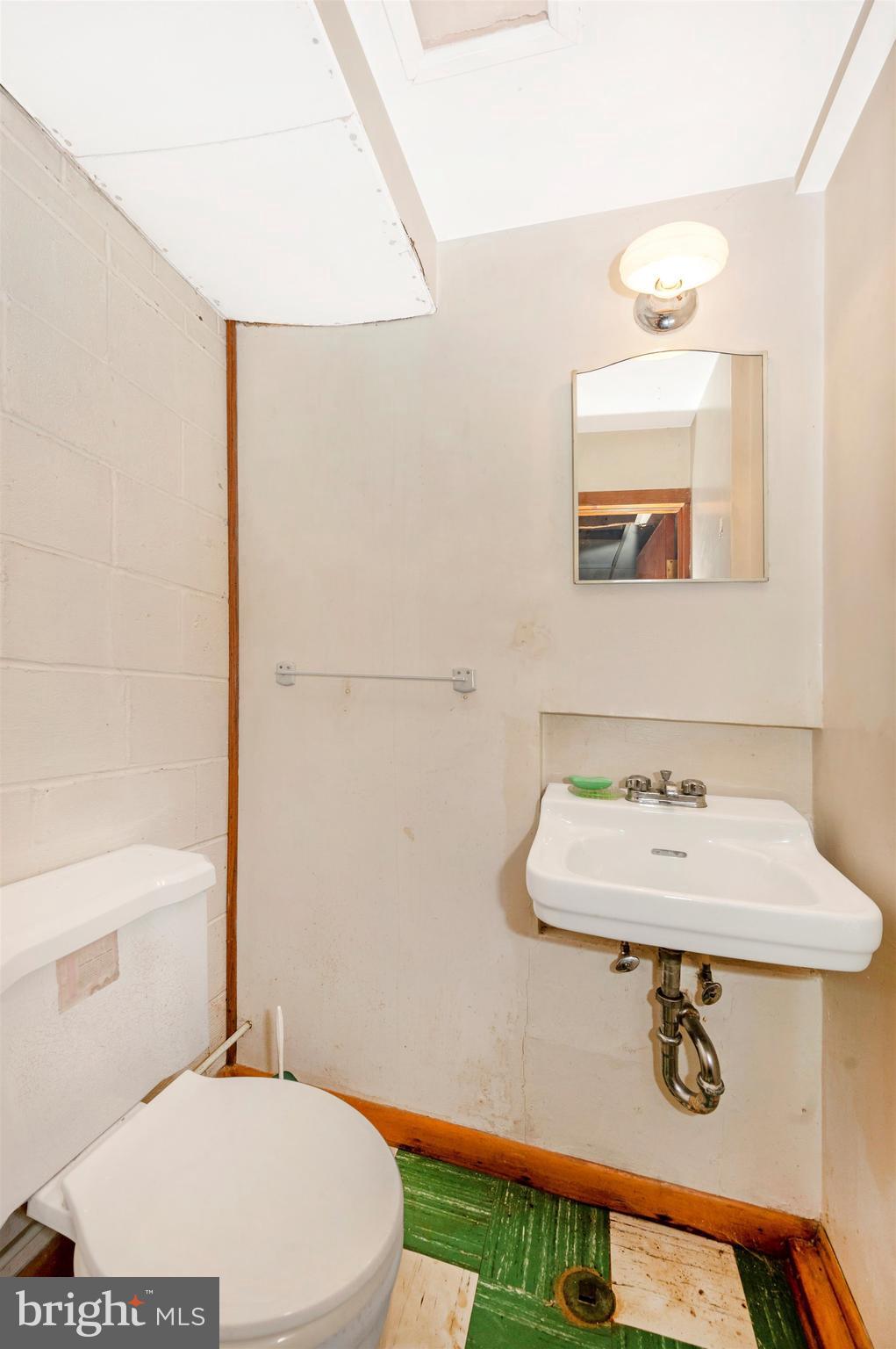 MONOCACY VILLAGE - Residential