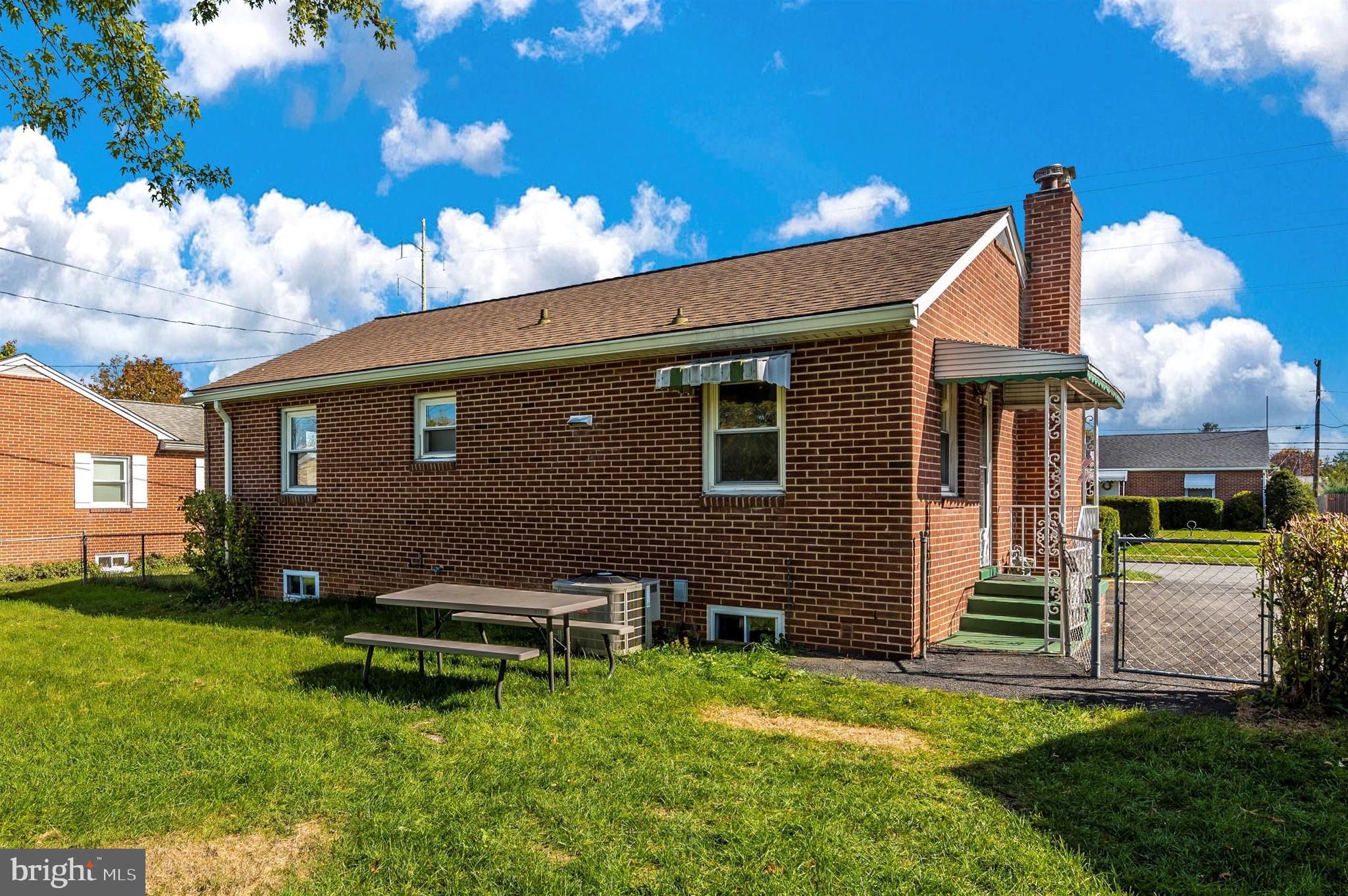 MONOCACY VILLAGE - Residential