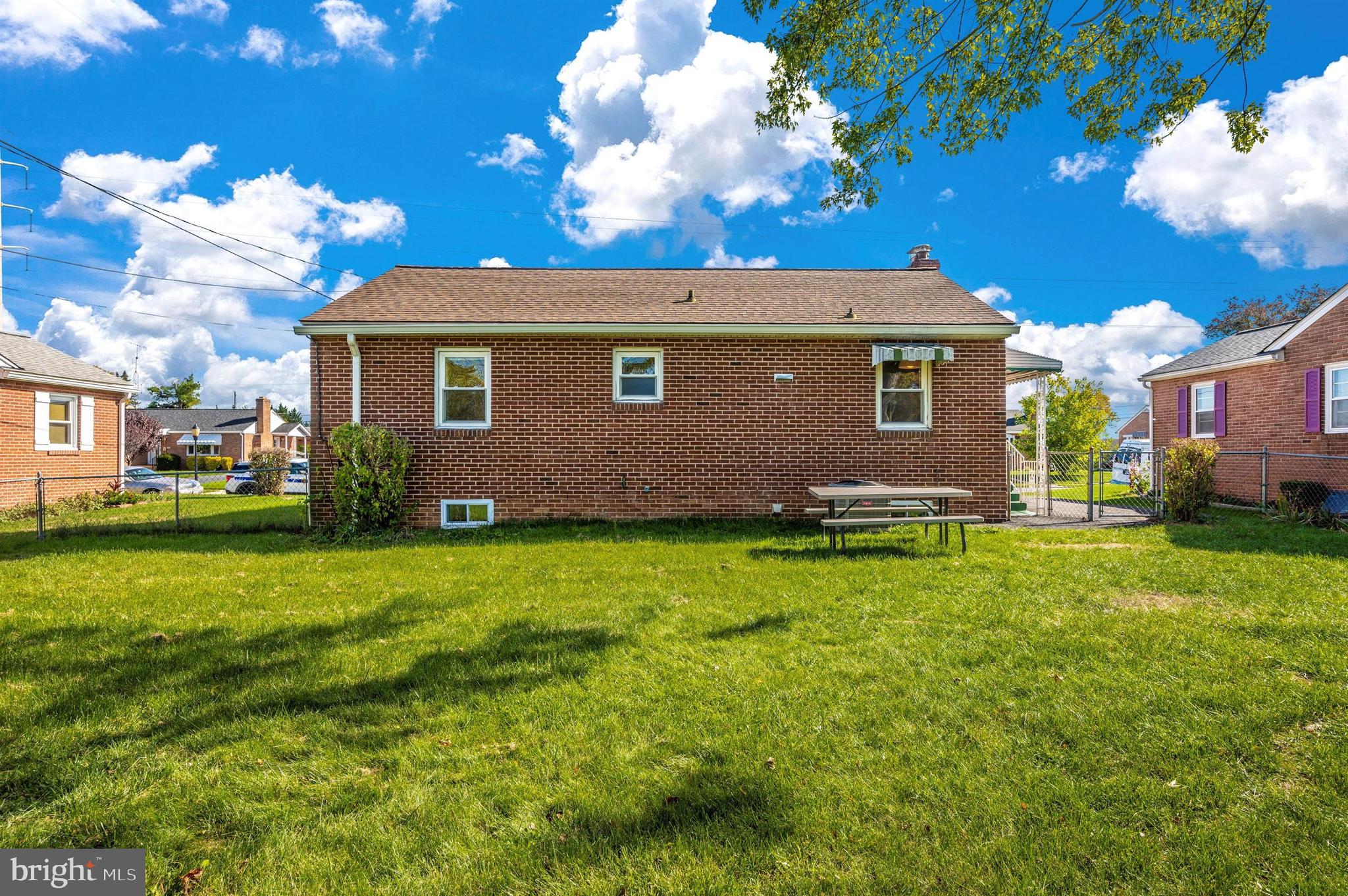 MONOCACY VILLAGE - Residential