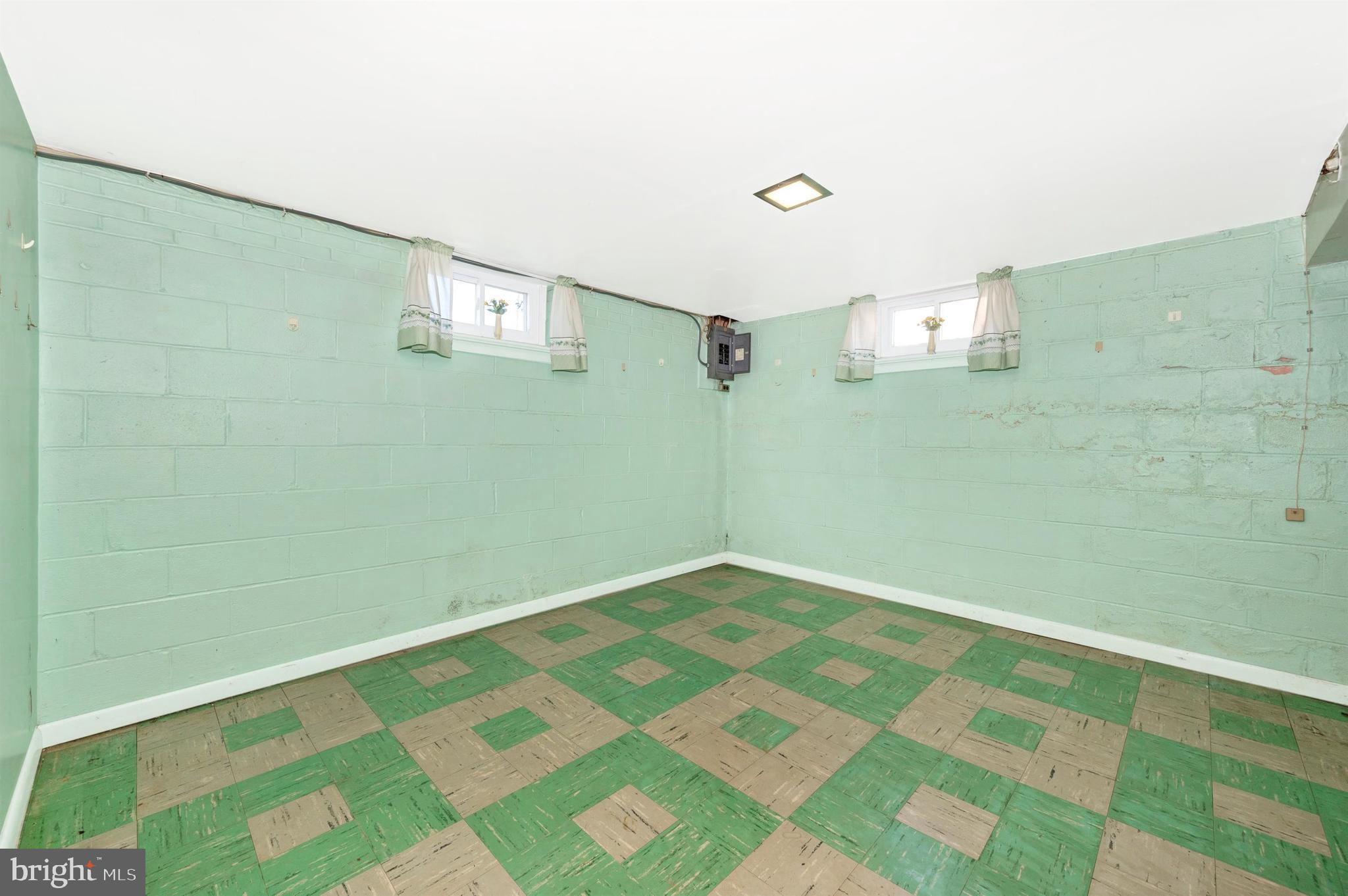 MONOCACY VILLAGE - Residential