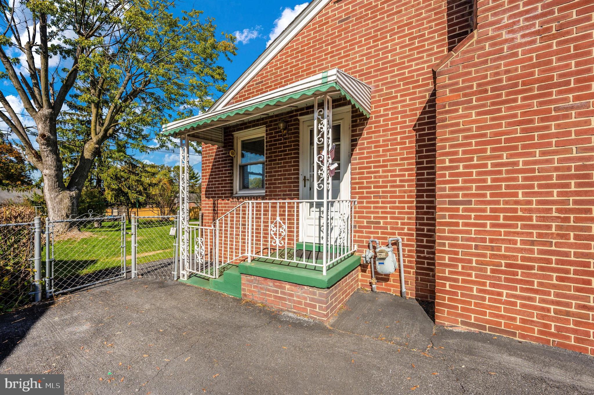 MONOCACY VILLAGE - Residential